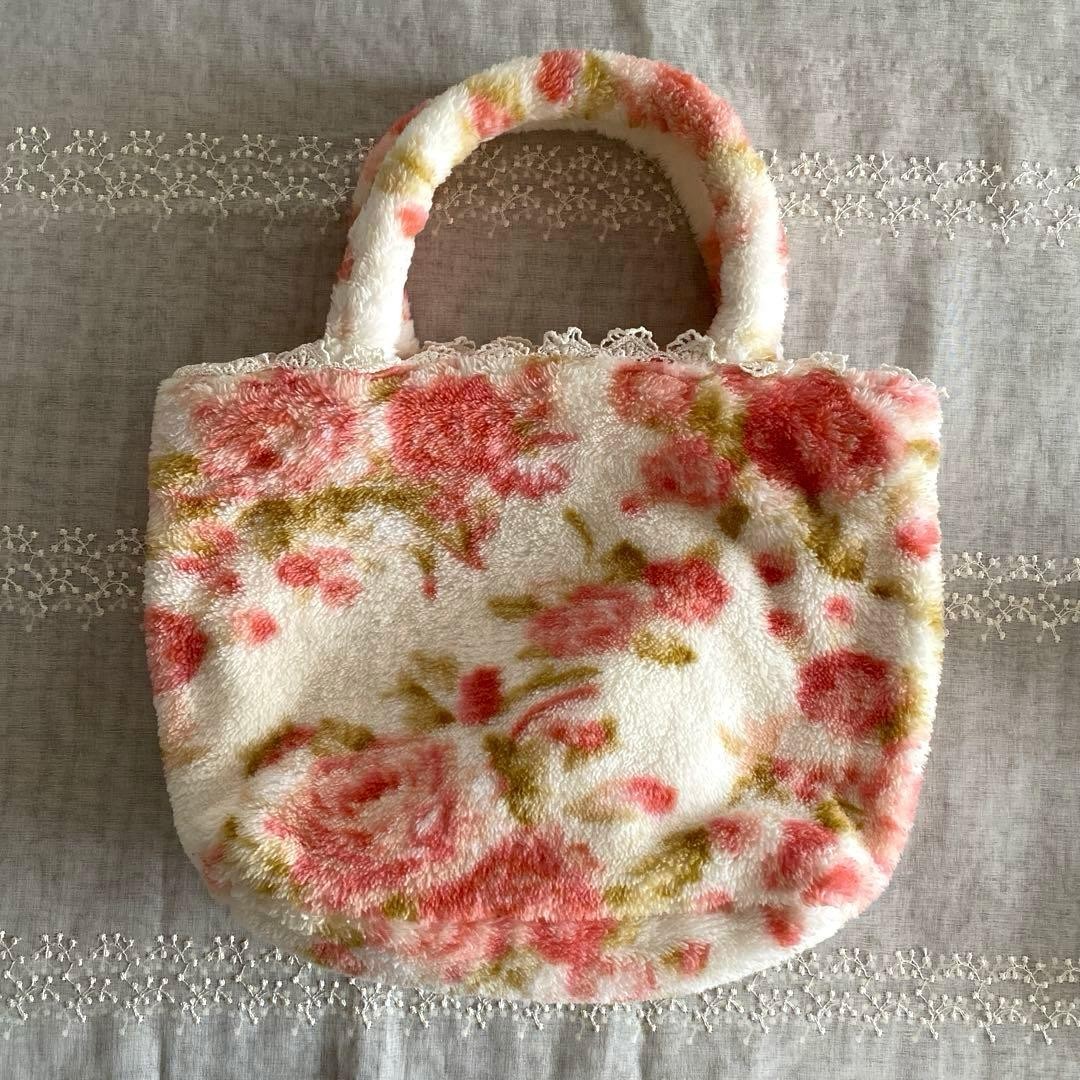 LIZ LISA fur tote bag floral pattern