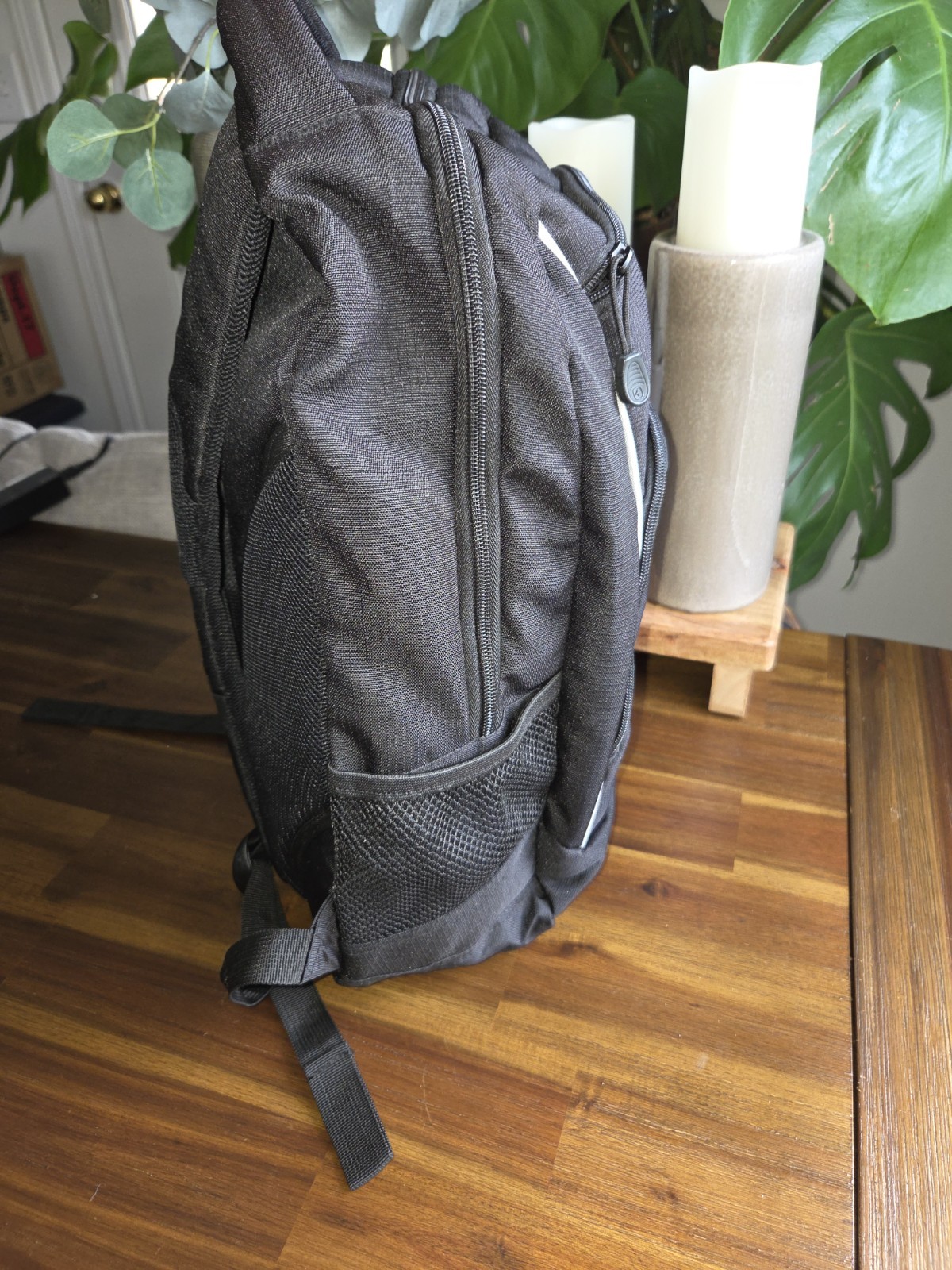 Swiss Gear Black Multi Pocket Laptop Computer Airflow Cushioned Backpack