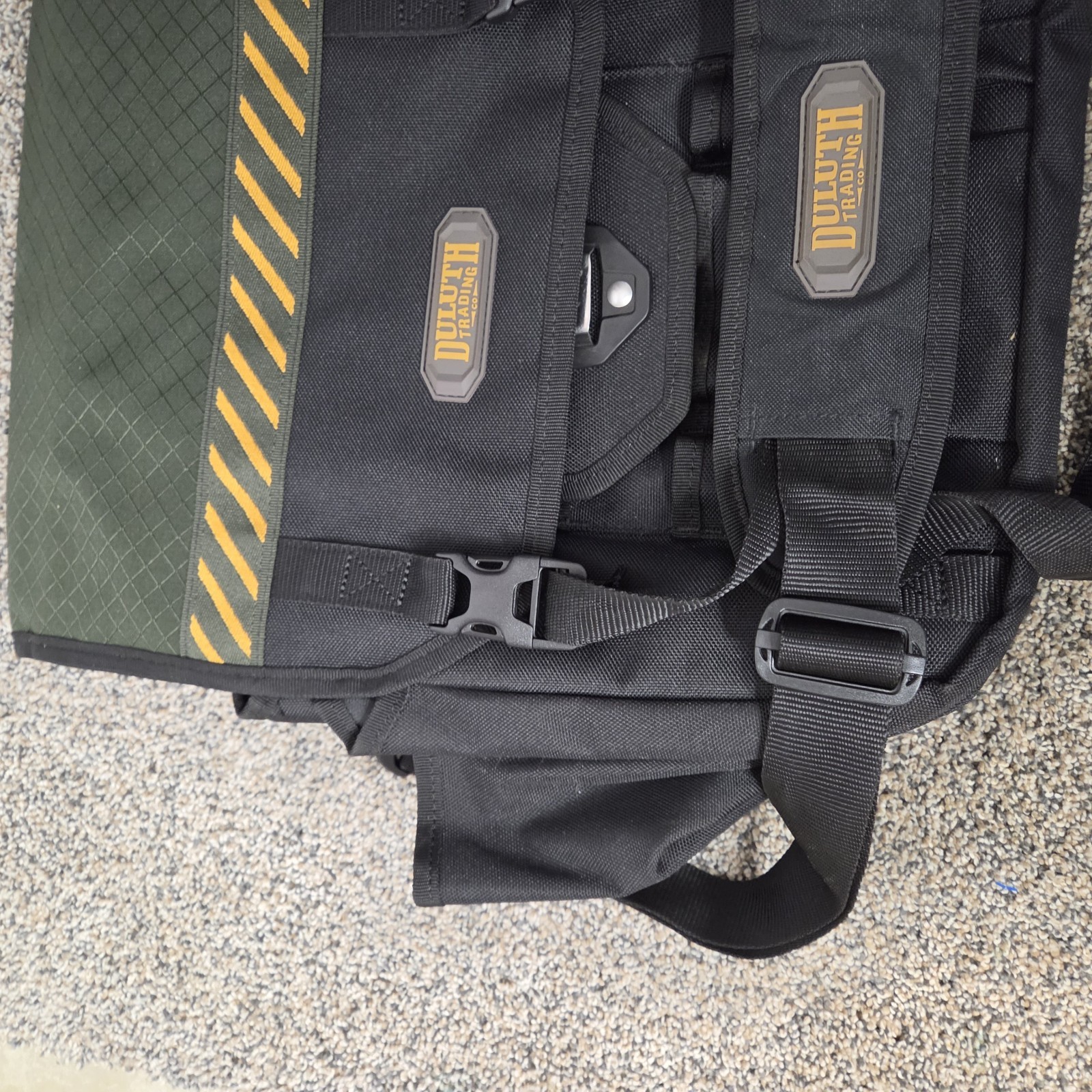 Duluth Trading Laptop Mechanic Electrician Multi Pocket Messenger Tool Bag Black