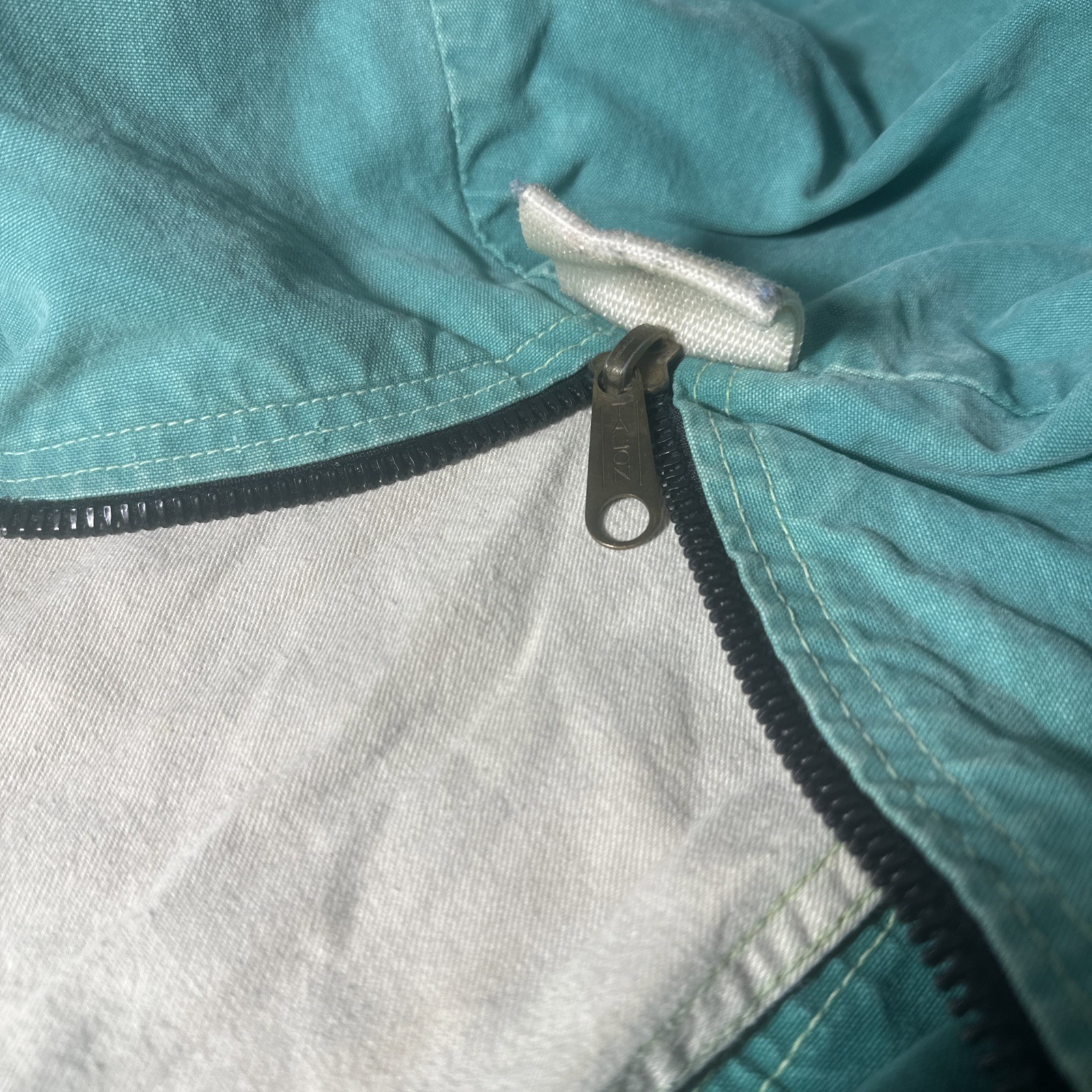 VTG Blue Duffle Bag 26” bottom lined Light Blue A7