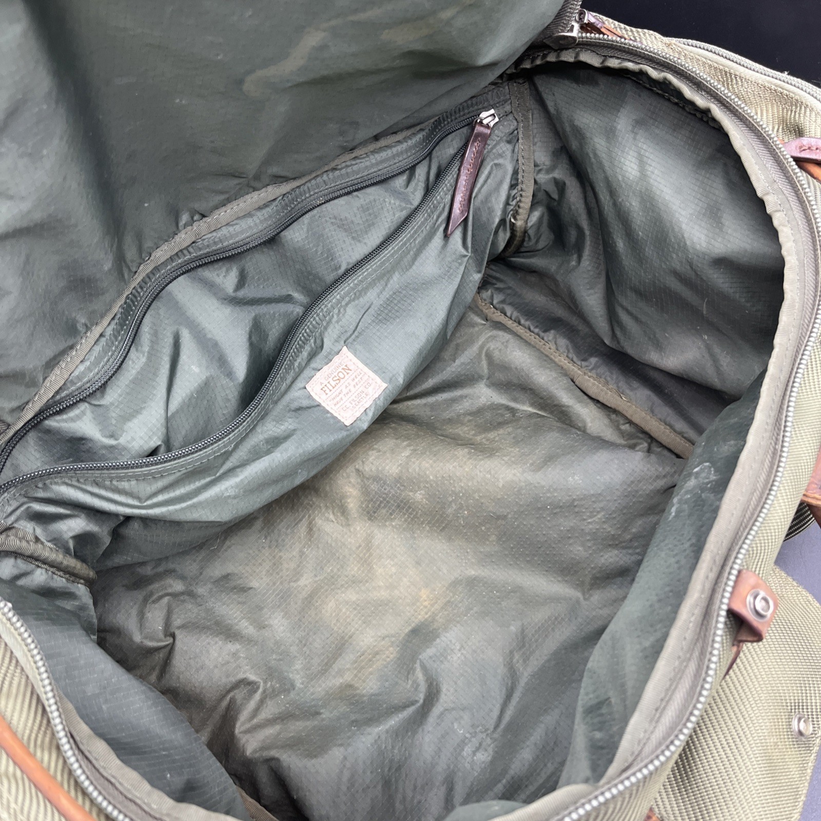 Filson Heritage Bag Passage Duffle Carry On Travel Rugged Green Floatplane