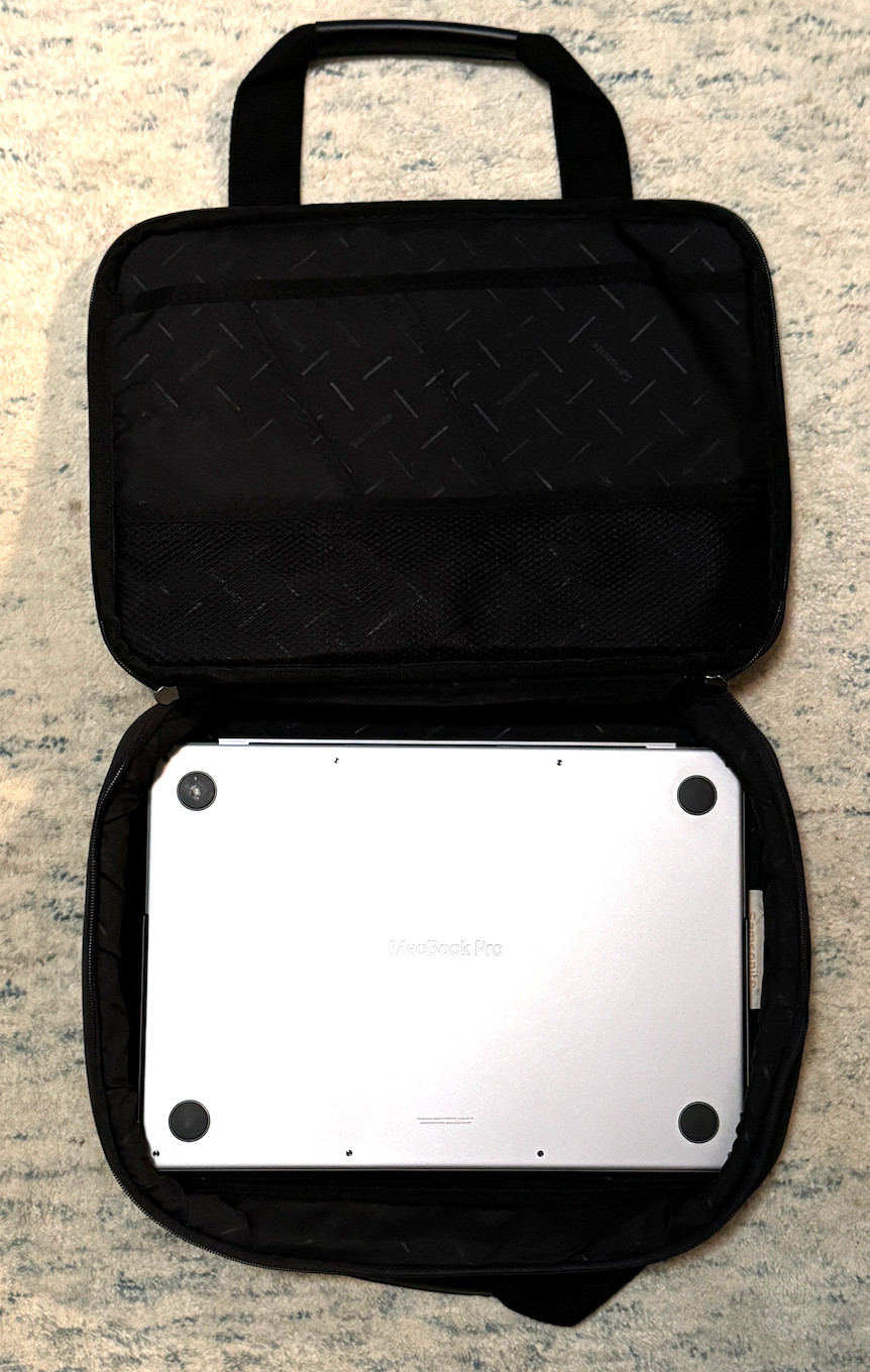 SAMSONITE LAPTOP COMPUTER CARRYING CASE TRAVEL BAG. BLACK