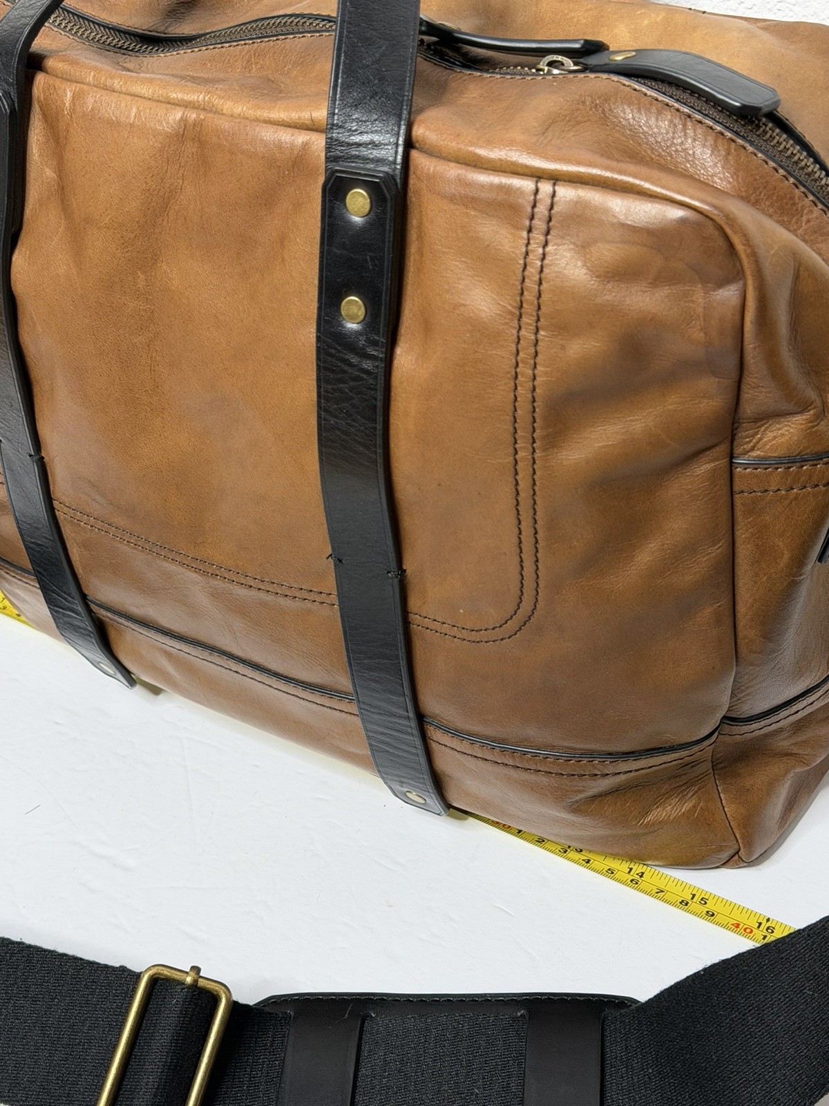 BANANA REPUBLIC Brown / cognac Italian Leather Briefcase Messenger Bag high end