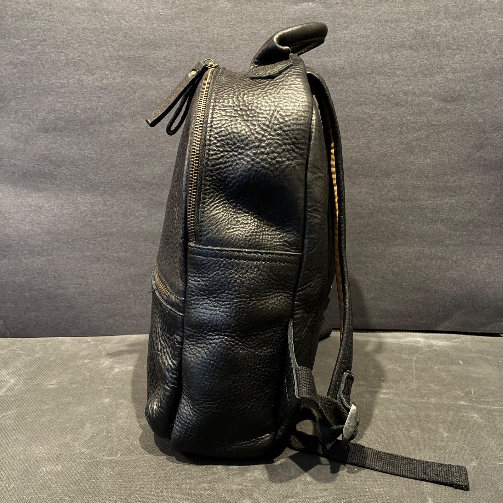 Duluth Trading Company Lifetime Leather Backpack Black New MSRP $220