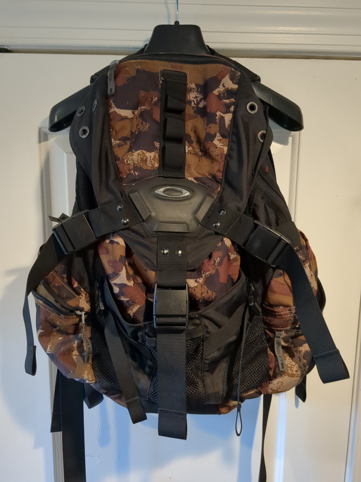 Oakley Icon 2.0 Laptop Backpack Woodland Camo Y2k