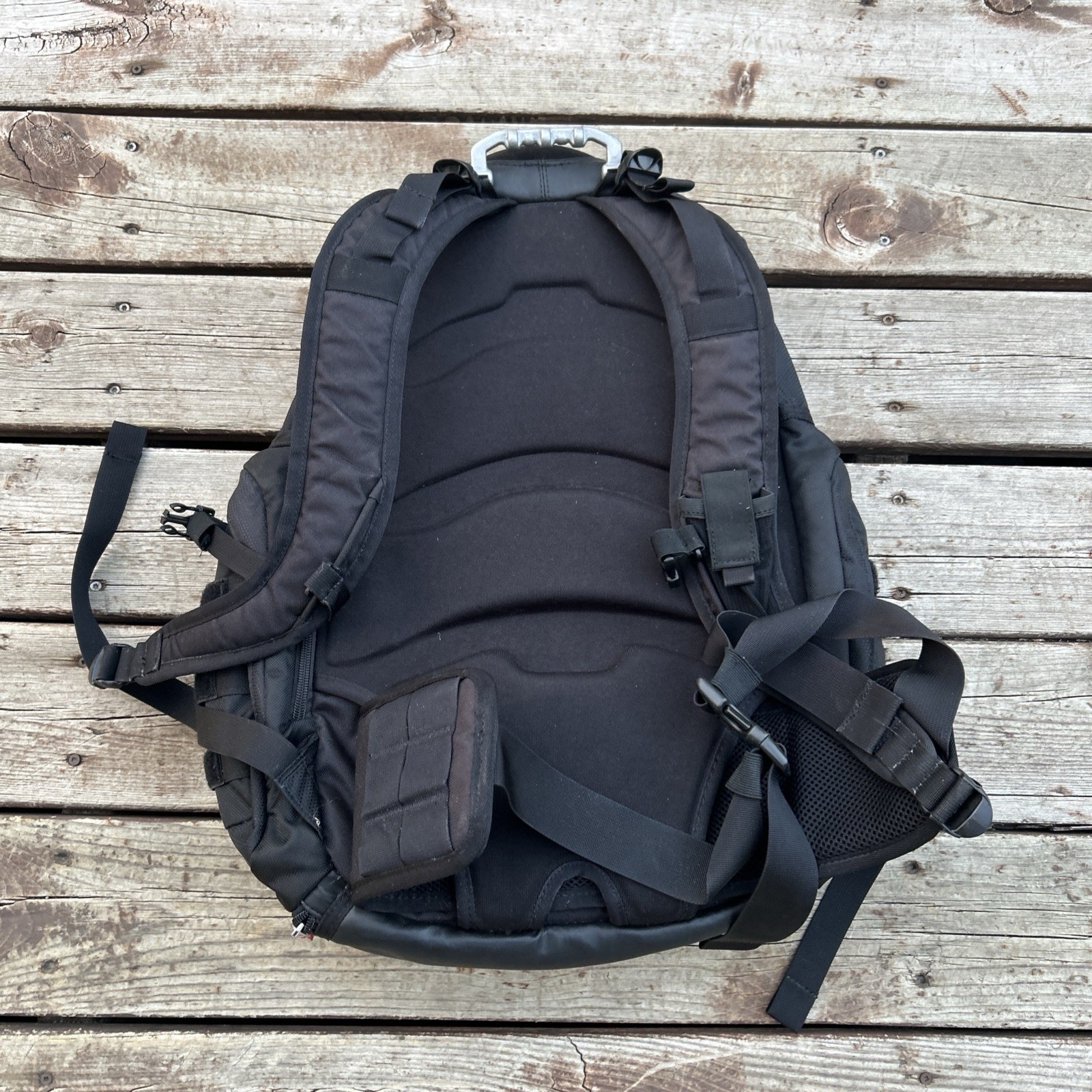 Oakley Kitchen Sink Tactical Field Gear Backpack Stealth Black Daypack Hiking