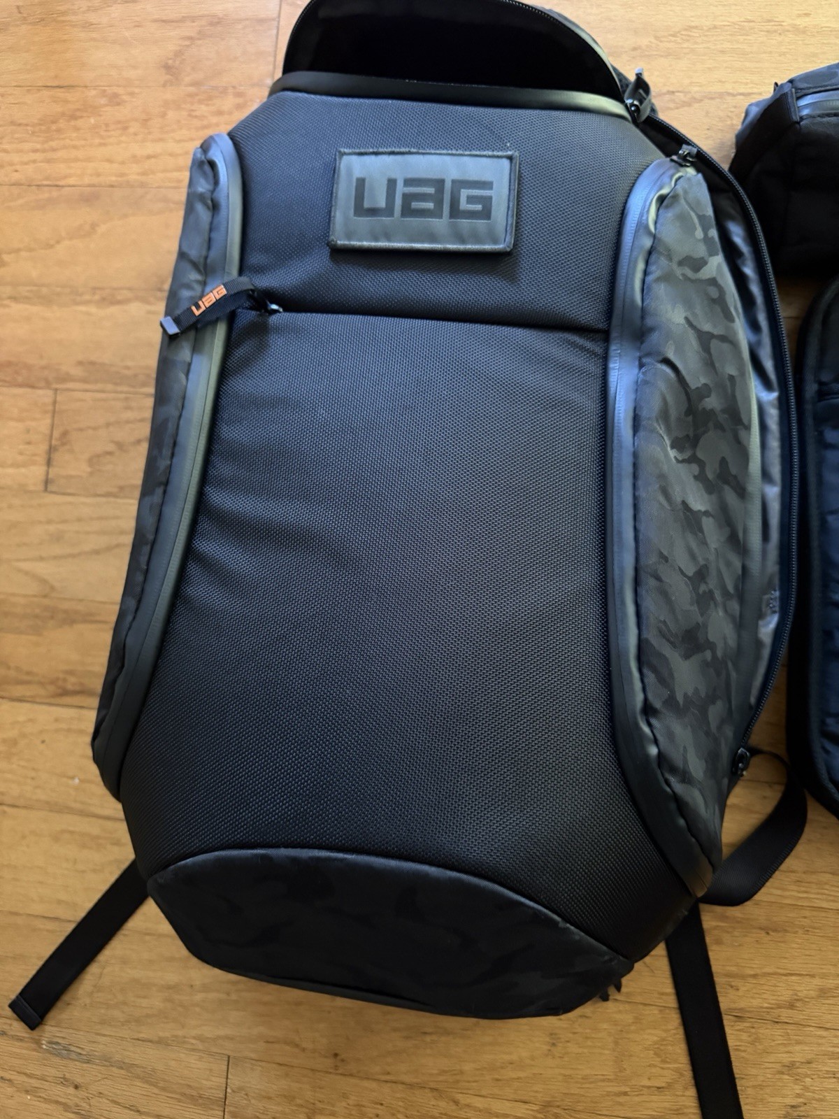 UAG 18L Backpack Lightweight Tough Weather Resistant Padded 13″ Laptop Bag EUC