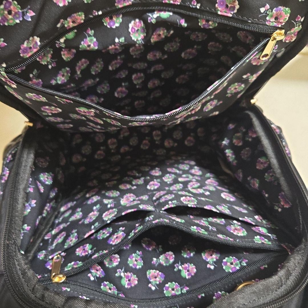 ica Ergonomic Fluffy Quilt Pocket Tote Bag
