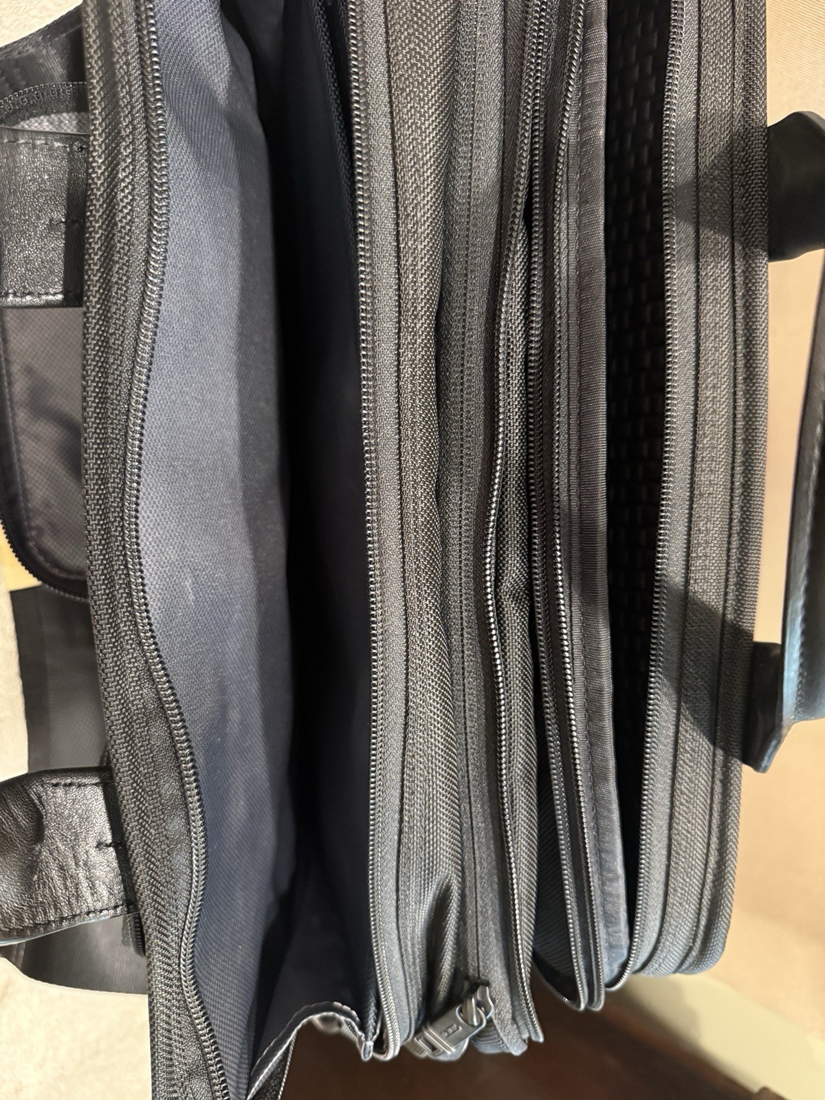 Tumi Black Alpha 2 FXT T-Pass Expandable Laptop Brief Bag # 26145D2 NEW