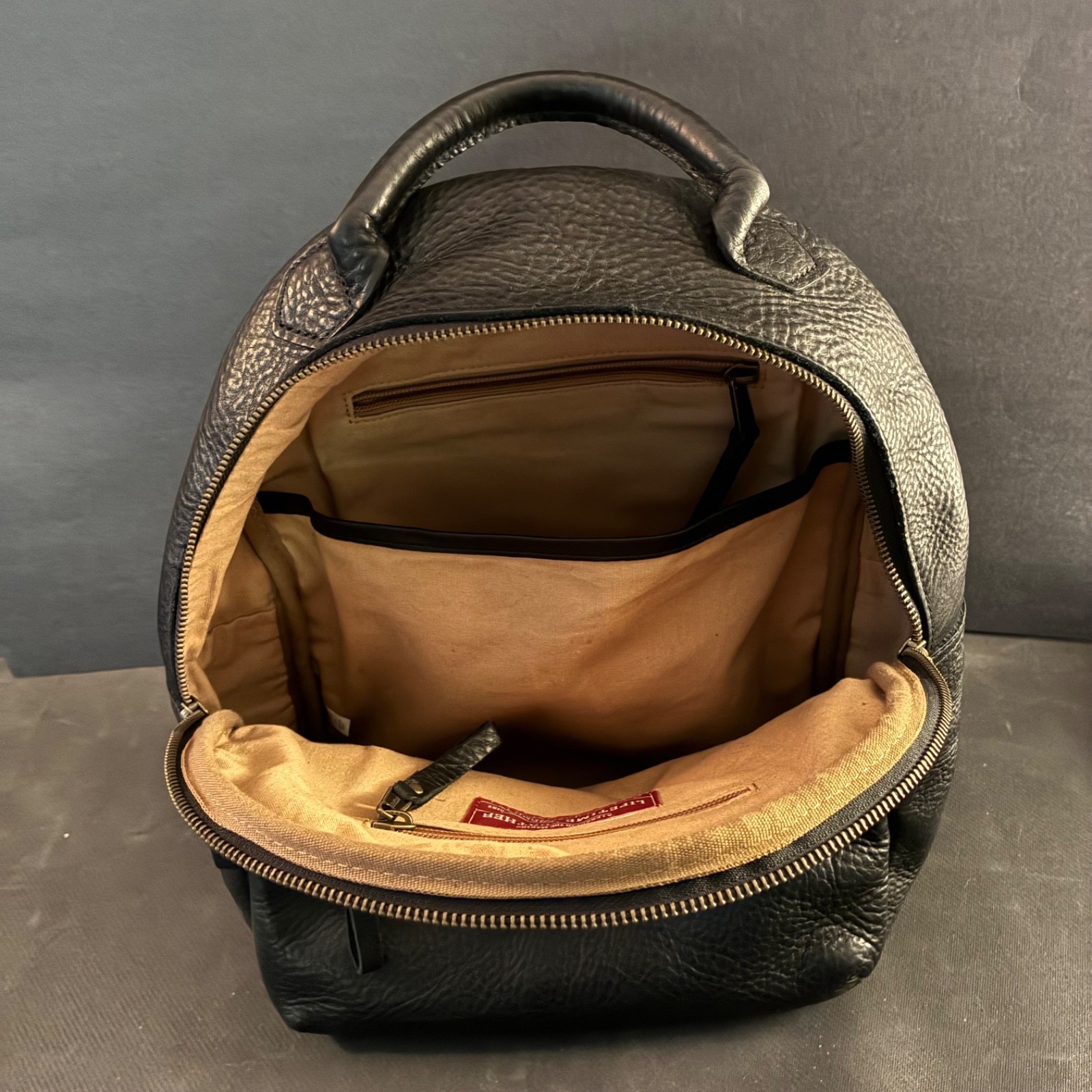 Duluth Trading Company Lifetime Leather Backpack Black New MSRP $220