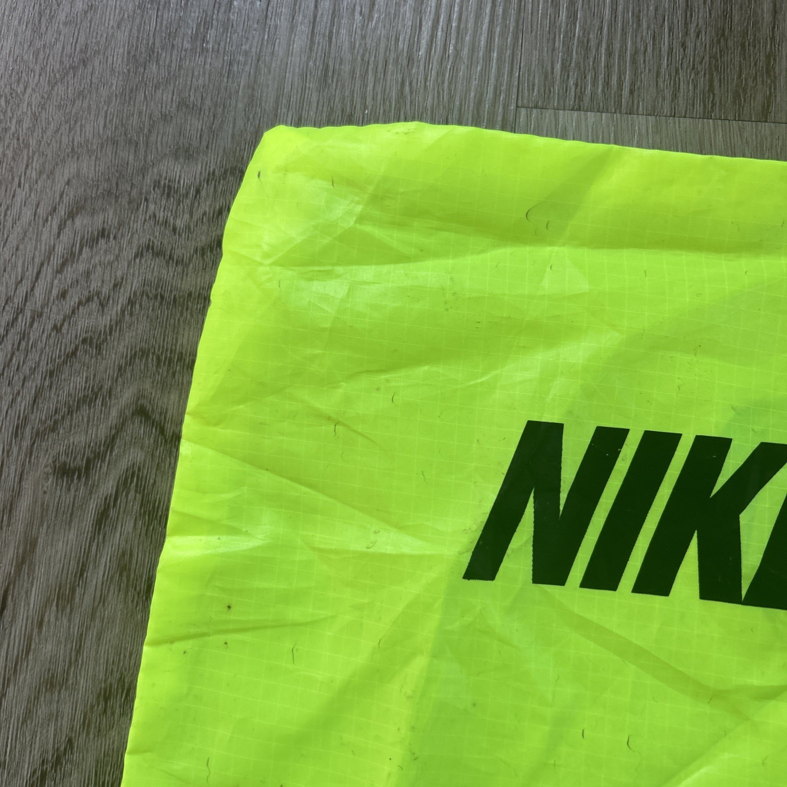 Nike Track & Field Racing Neon Yellow Gear Shoe Bag Nylon OS Swoosh Stains READ