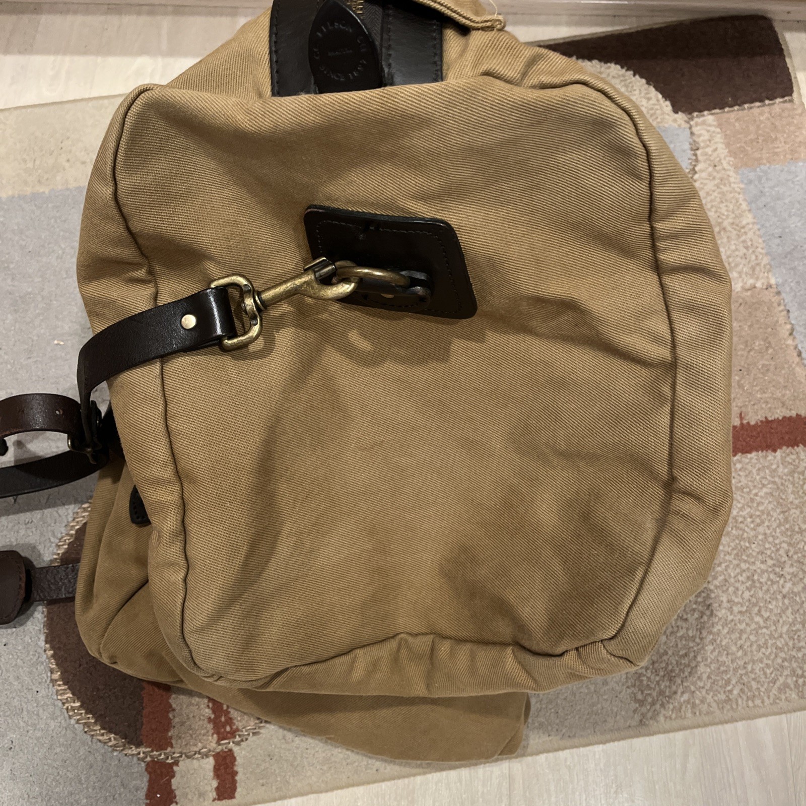 🔥Filson USA Rugged Twill Medium Duffle Bag Tan 70222 Bridle Leather Strap -Read