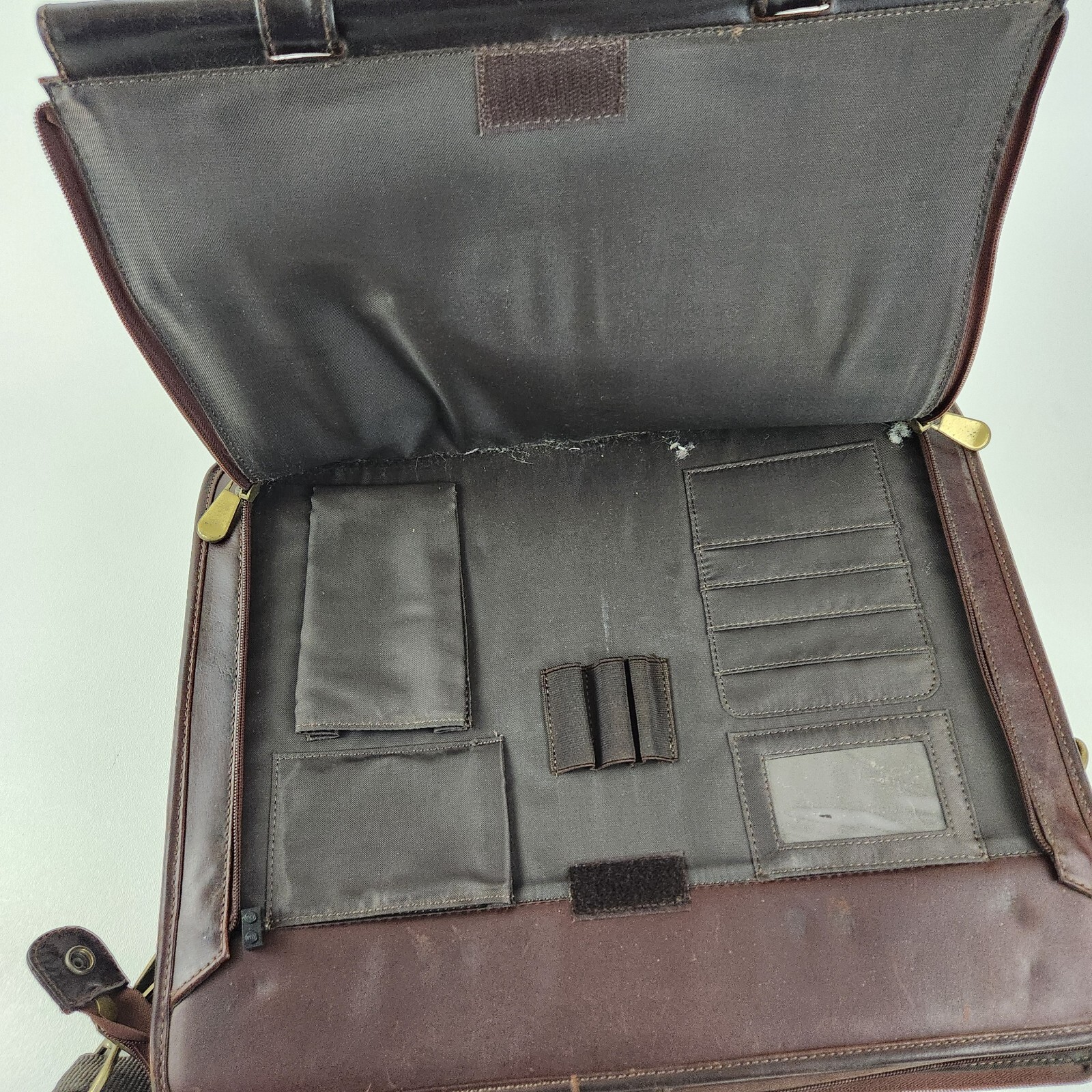 Wilsons Leather Pelle Studio Bag Briefcase Messenger Bag Computer Vintage Preppy