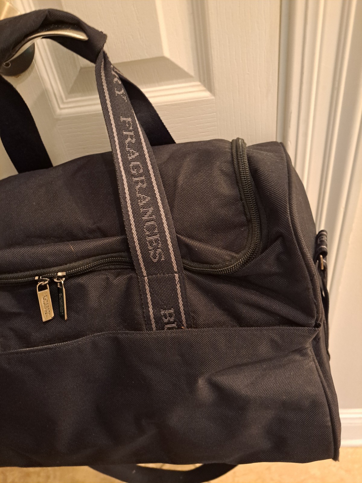 BURBERRY Fragrances Weekender Duffle Bag Black Signature Handles Shoulder Strap