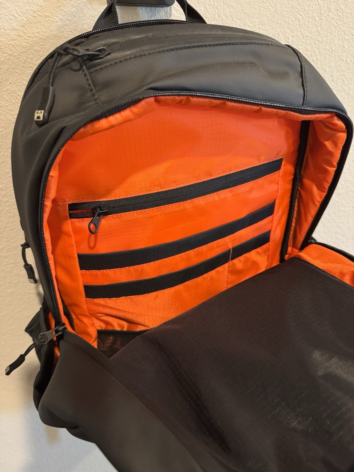 Stubble & Co Everyday Backpack 20L – Black