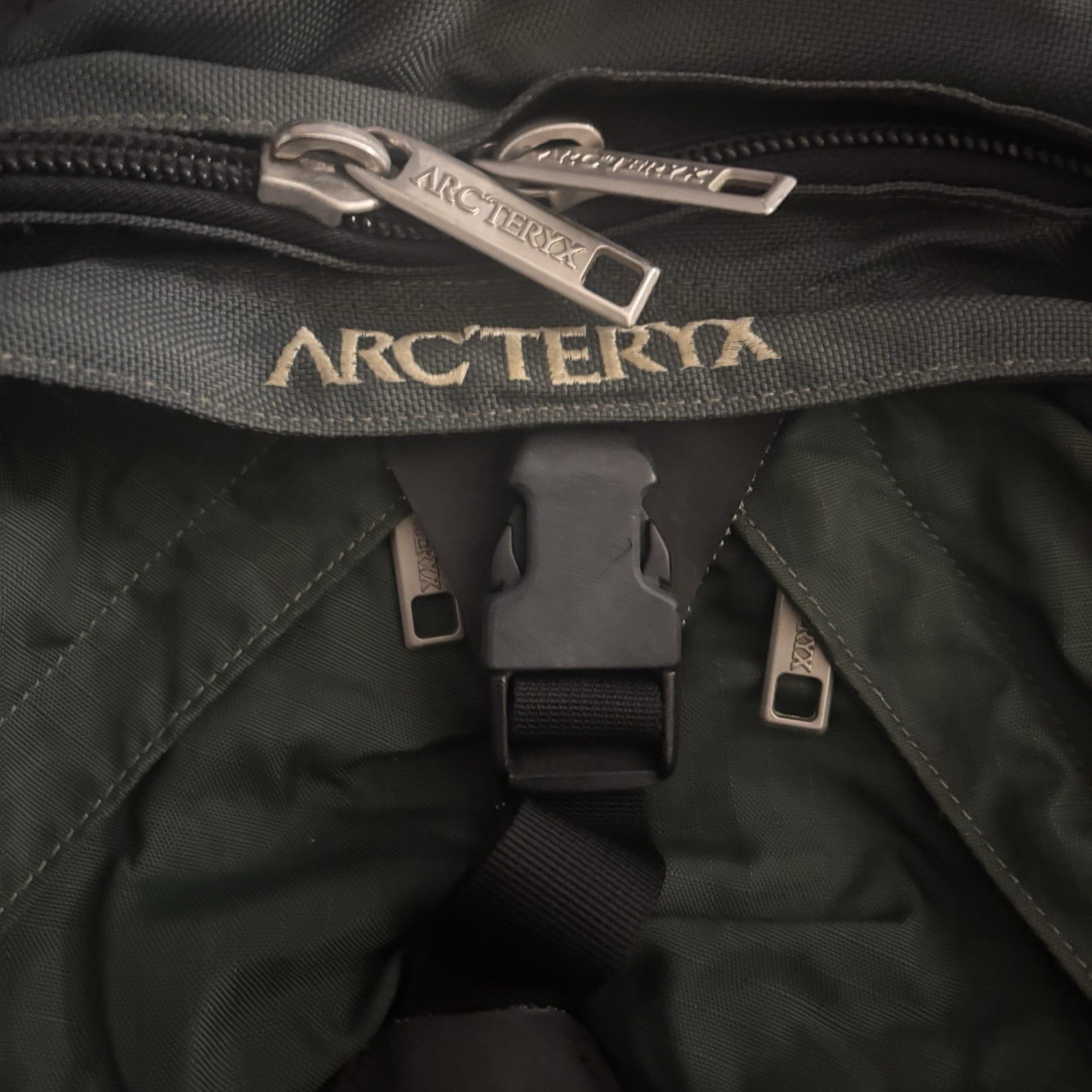 Vintage 90s Arc’teryx Rucksack Backpack Forest Green