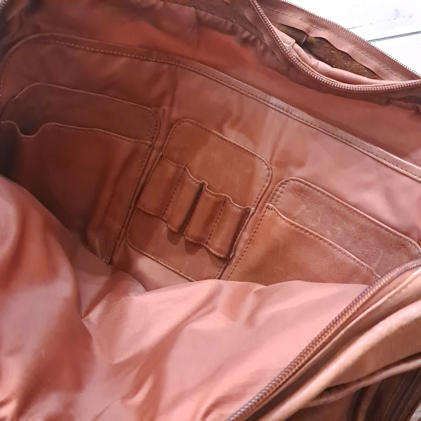 EKA Leather Briefcase Crossbody Laptop Document Case camel brown tan Vintage