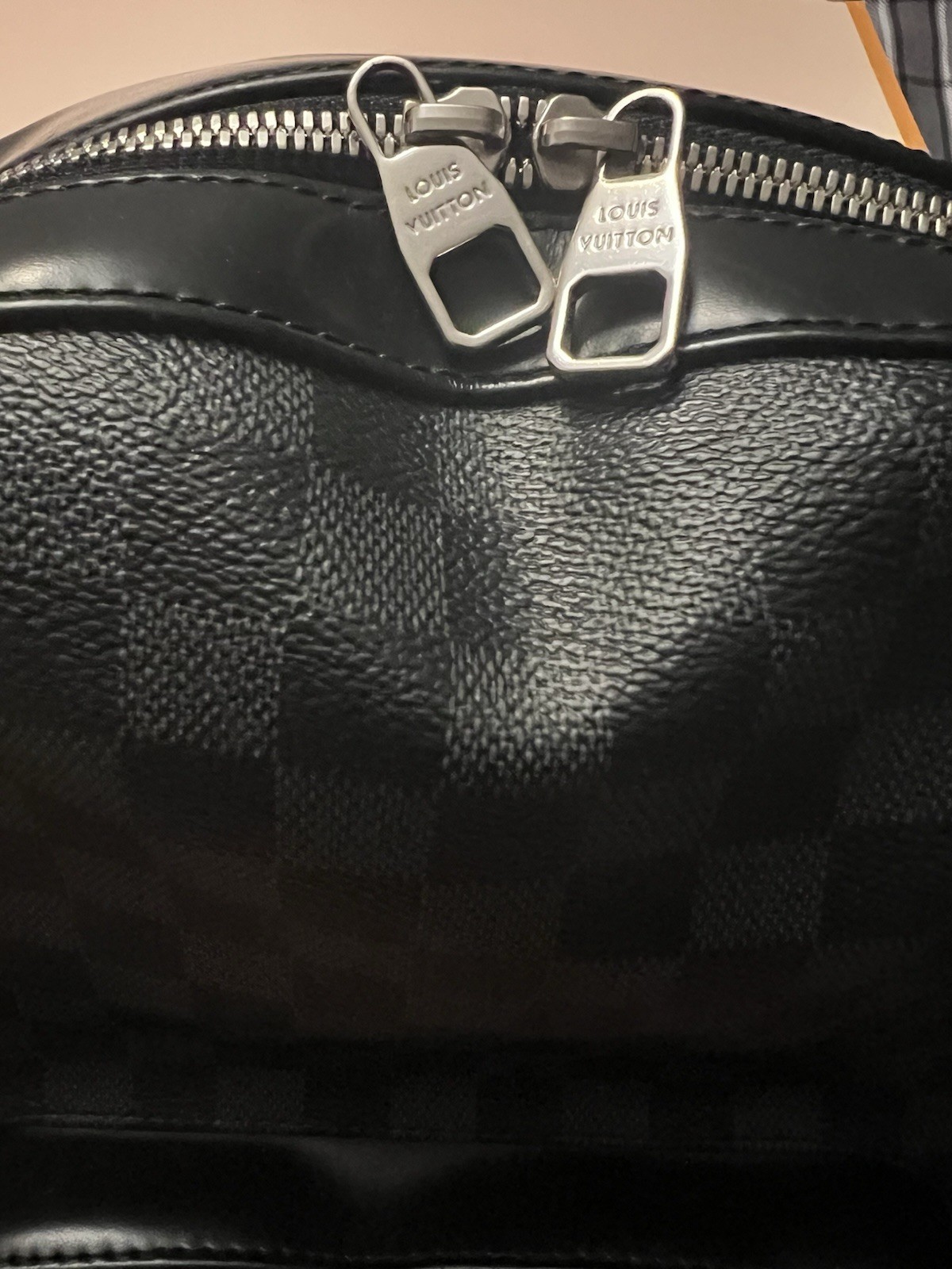 Louis Vuitton Men’s Backpack Graphite Josh w Box & Receipt
