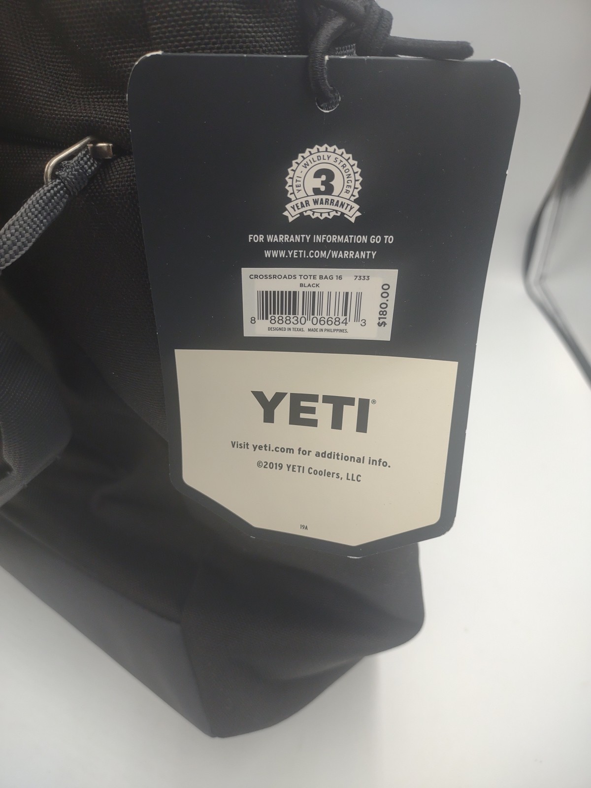 YETI Crossroads Tote 20L Black Padded Laptop Travel Work Carryall Bag New W/Tag