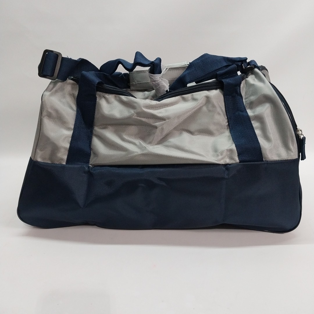 Perry Ellis Dark Navy Blue/Gray Weekend / Travel / Gym / Holdall Bag-NWT