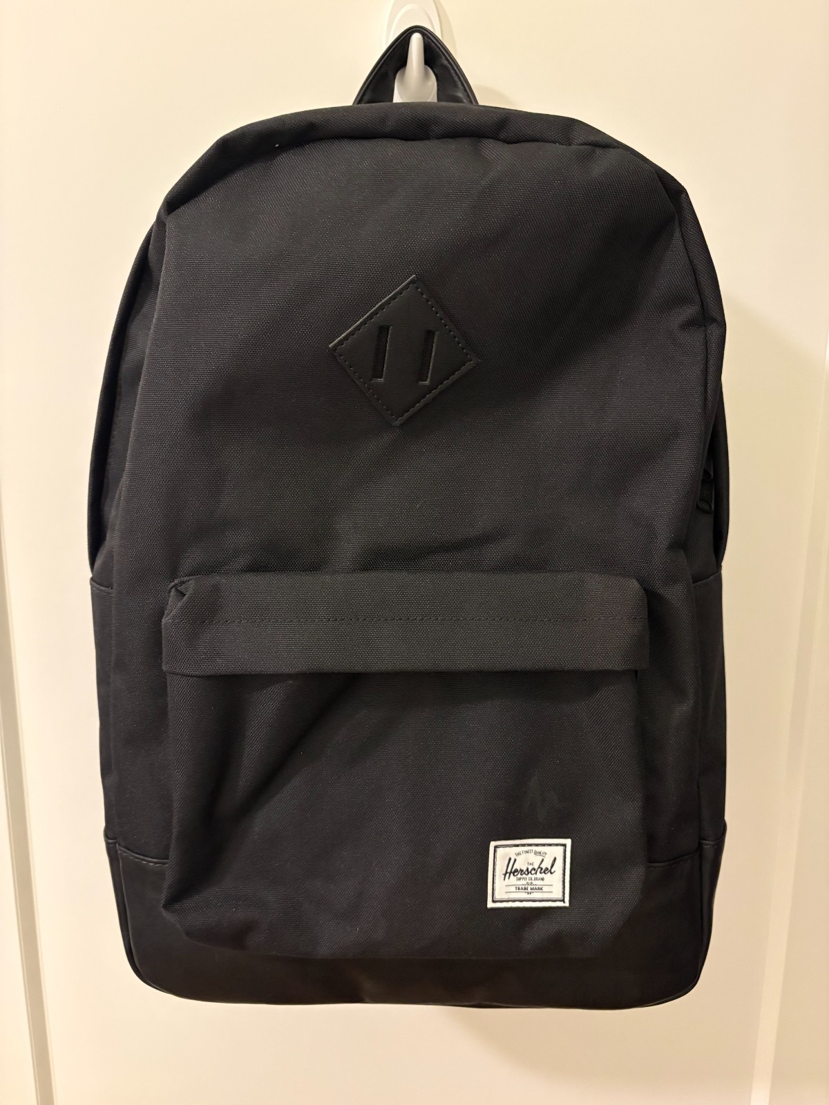 Herschel Heritage Backpack, 21.5 Litre, Black, New with tags