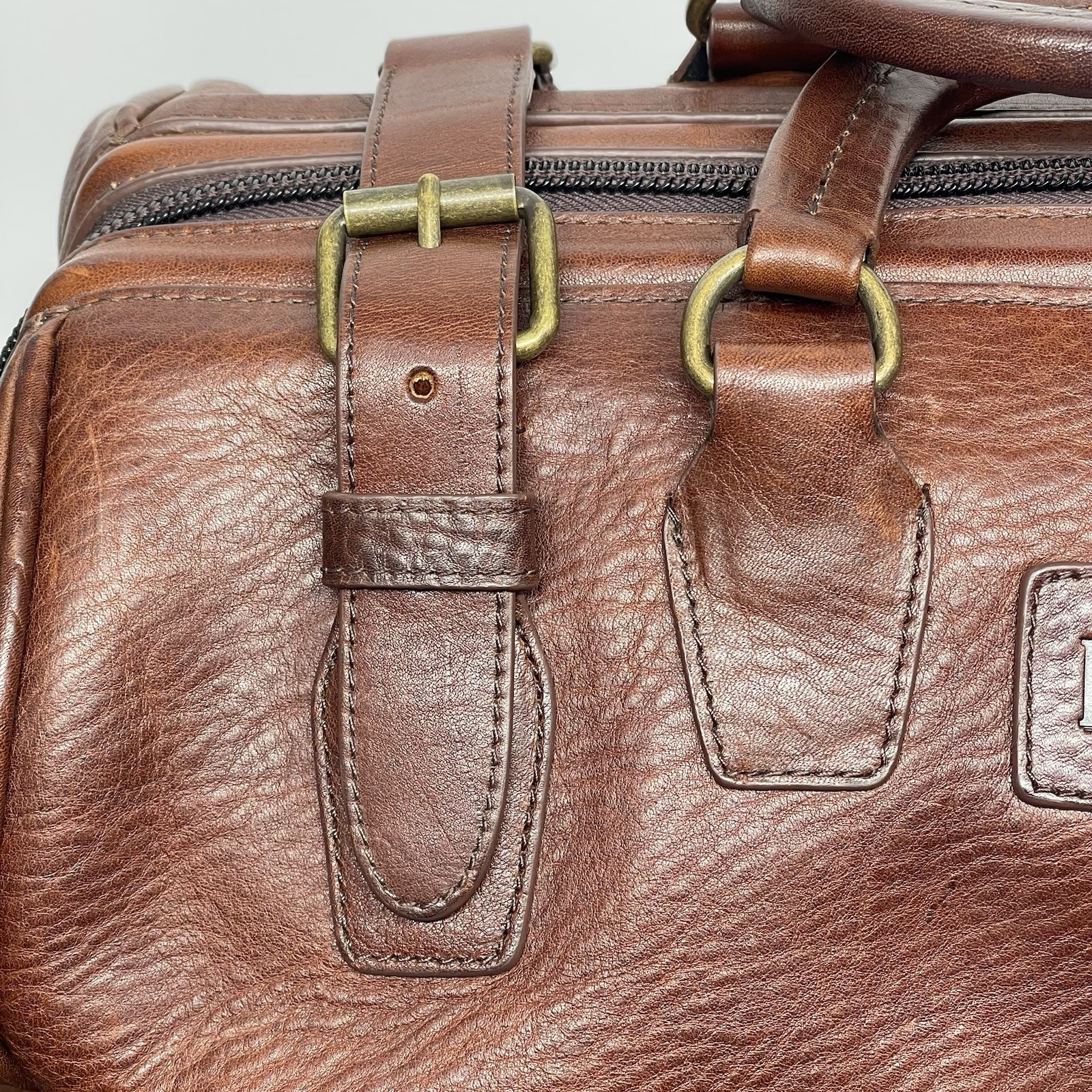 Duluth Trading Co. Lifetime Leather AWOL Bag Doctor Weekender Overnight Duffle