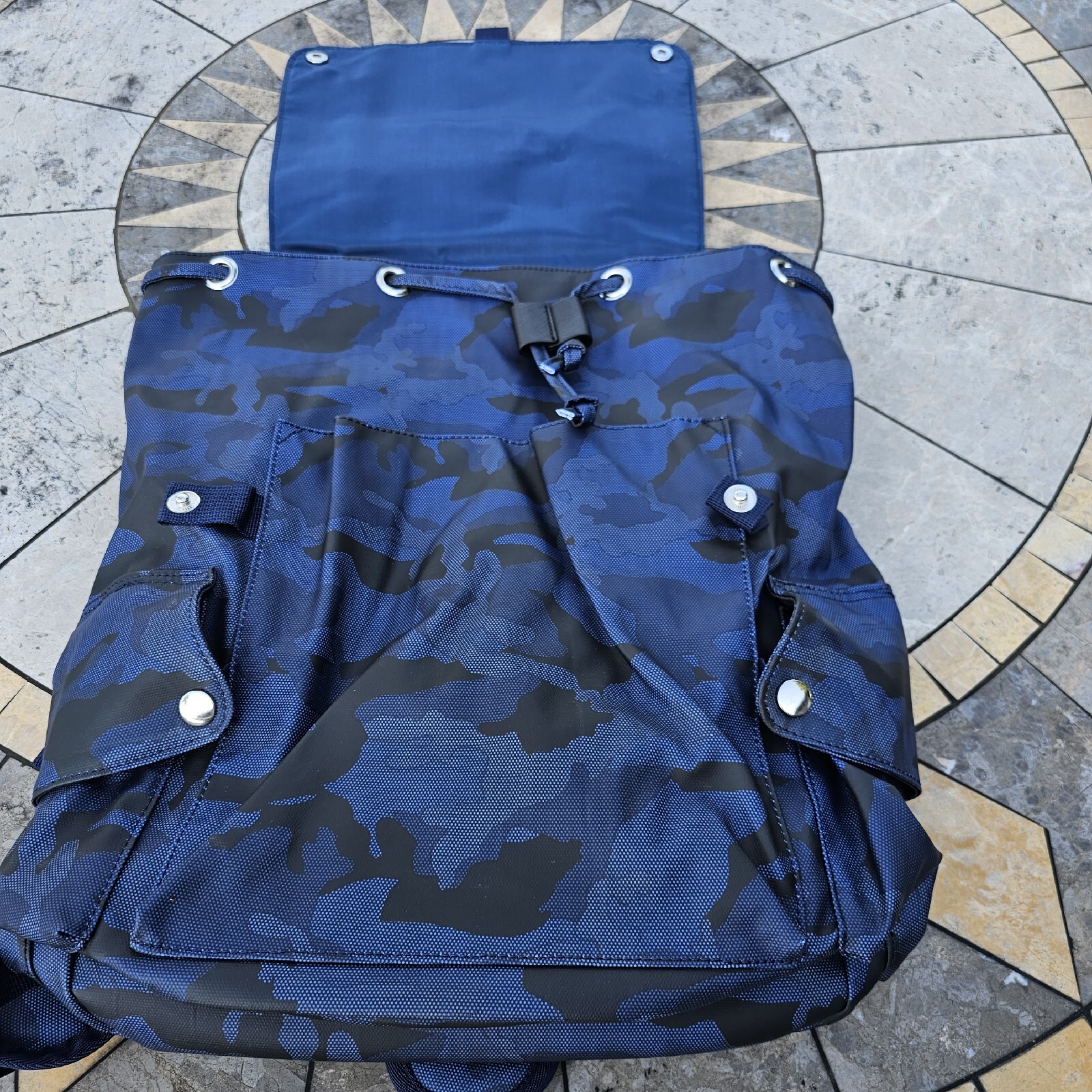 DUCHAMP- Men’s Flap-over Camo Structured Backpack- Medium- Navy- NWT- $140