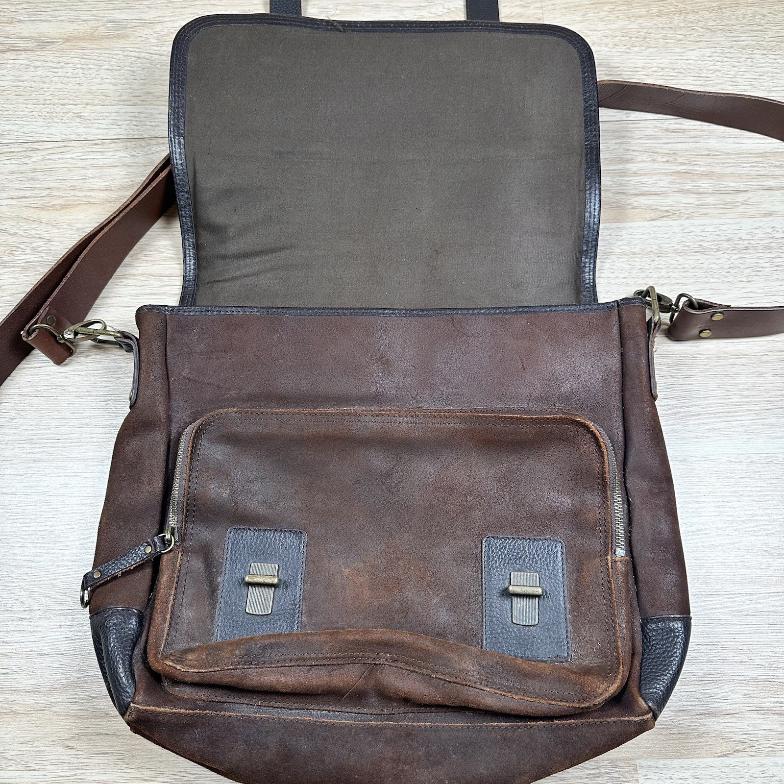 BOSCA Brown Leather Business Briefcase Messenger Bag Excellent Condition