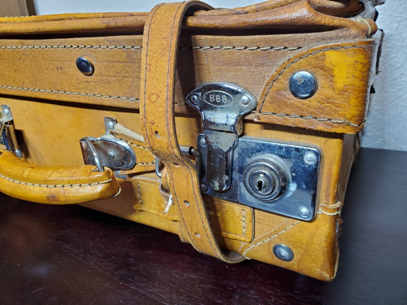 Vtg American Crew Leather Bound Men’s Shaving Case Overnight Luggage Bag