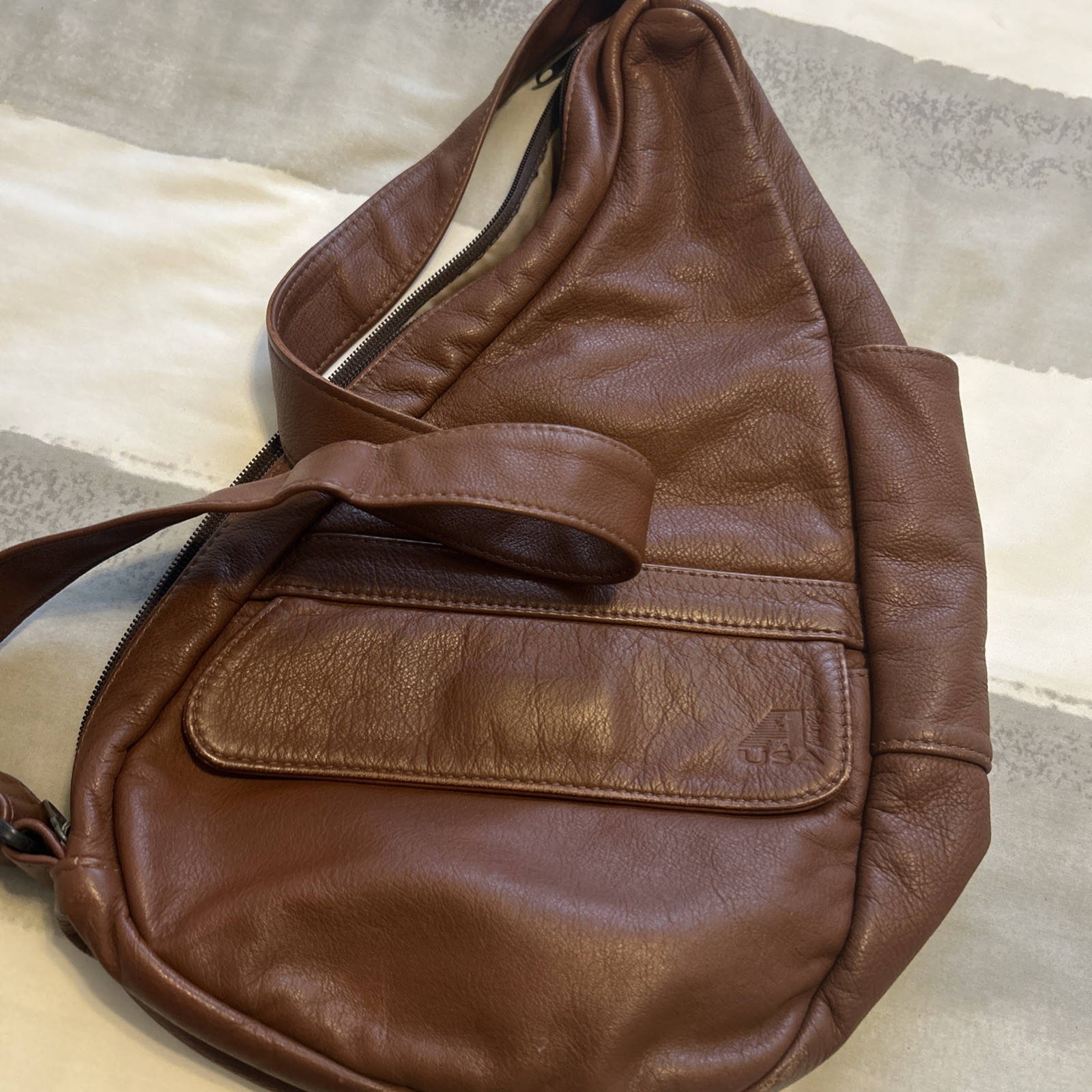 Brown 17×12 Adjustable Strap Ameribag Leather Sling Bag Roomy USA