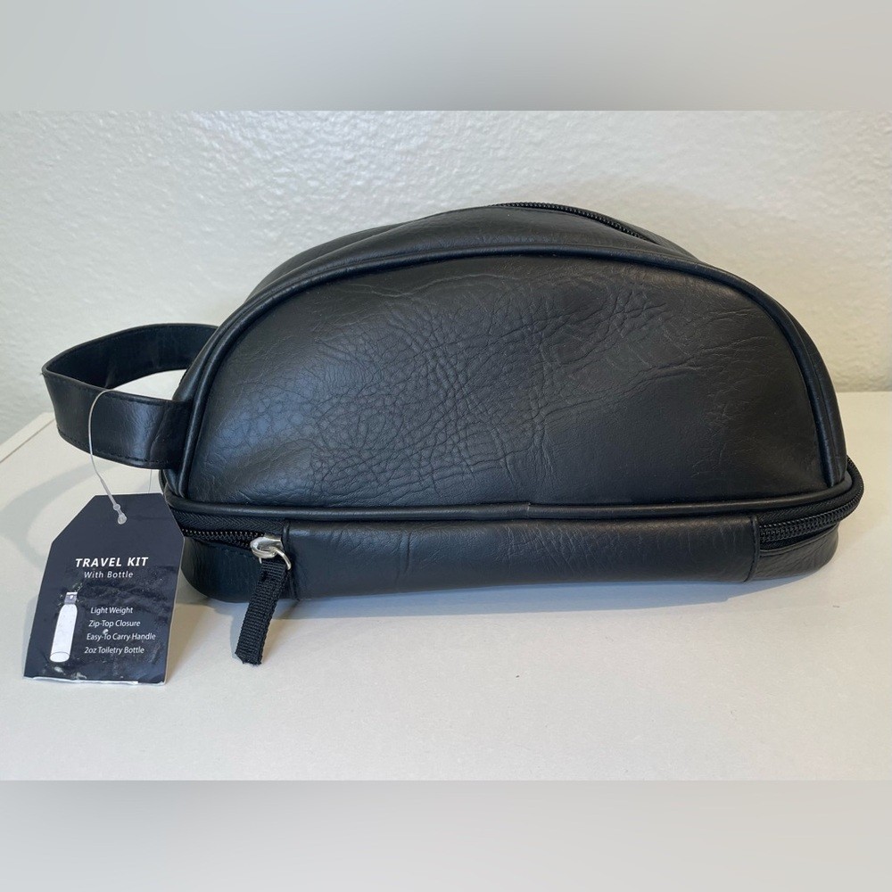 Original Penguin NWT Men’s Travel Kit Classic Black Toiletry Bag with bottle