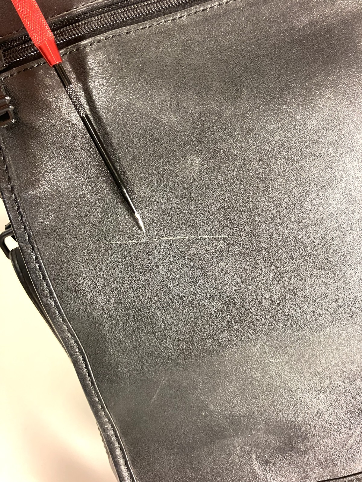 TUMI Black Leather Laptop Briefcase. 13″. Very Nice!
