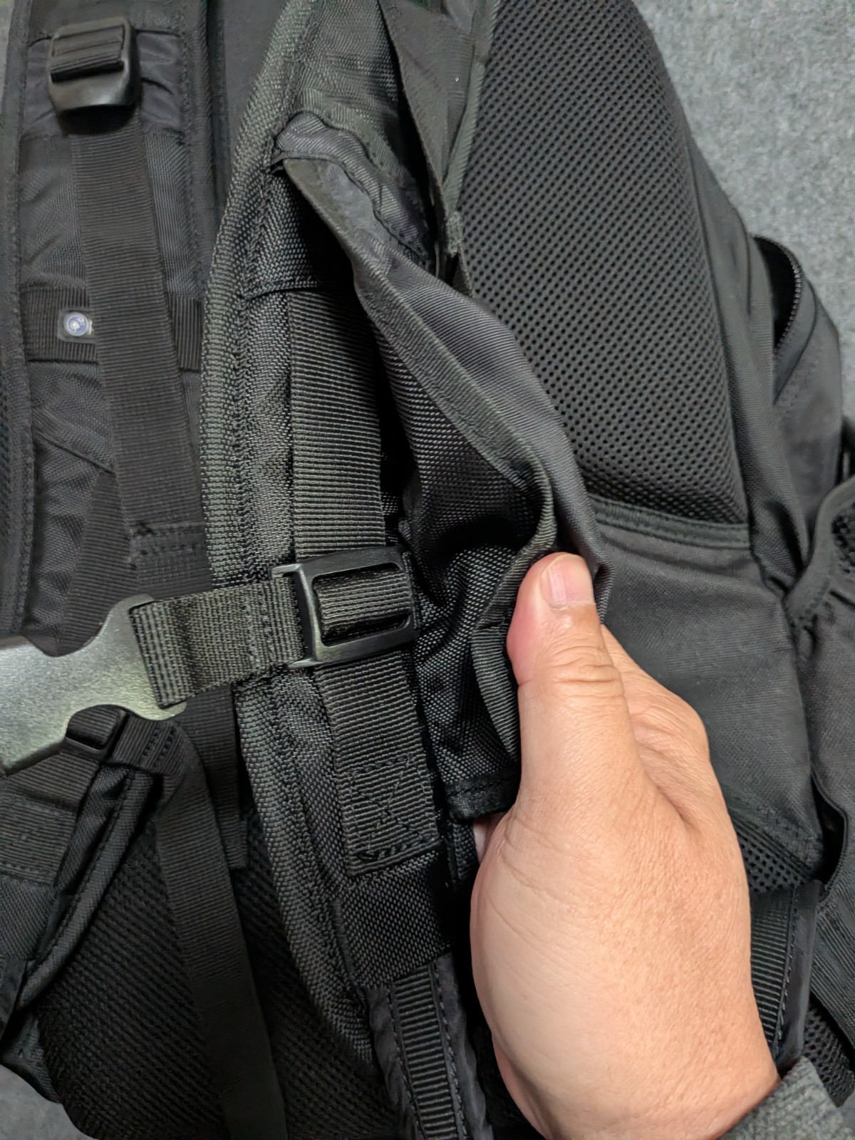 Pacsafe Daysafe100 Lockable Backpack Bag Anti-Theft Anti-Cut Material