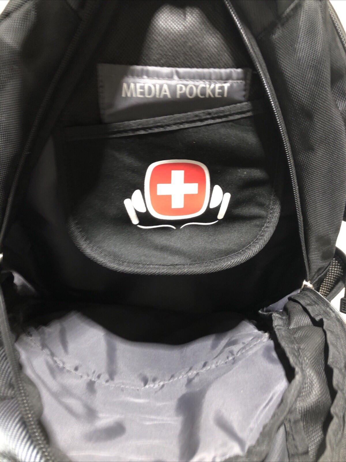 Swiss Army Wenger Airflow Backpack WTRA-18-laptop Carryon Infinera RARE Padded