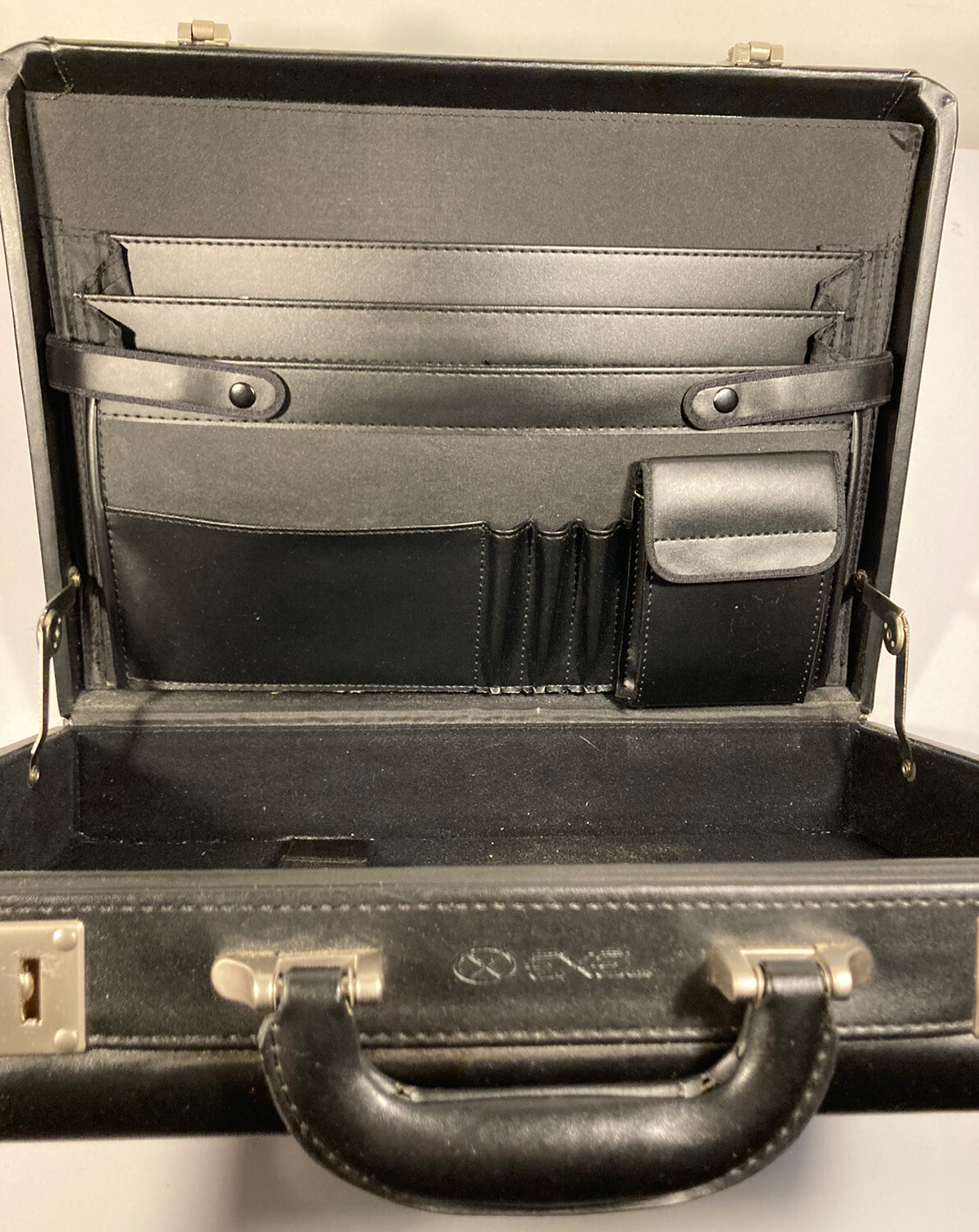 Exel Black Leather Business Professional Hard Lock Briefcase 17” Laptop Carrying