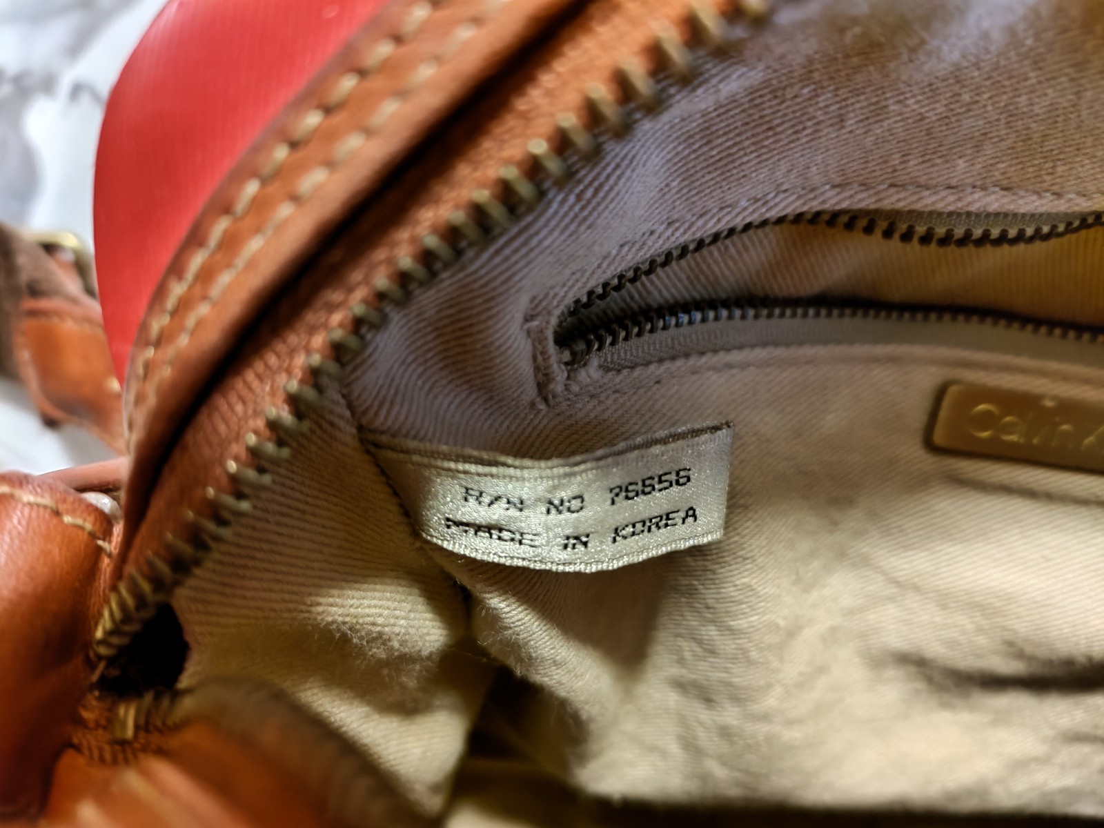 CALVIN KLEIN LEATHER PURSE MESSENGER CROSSBODY SHOULDER BAG. RED. VINTAGE 🌈 GAY