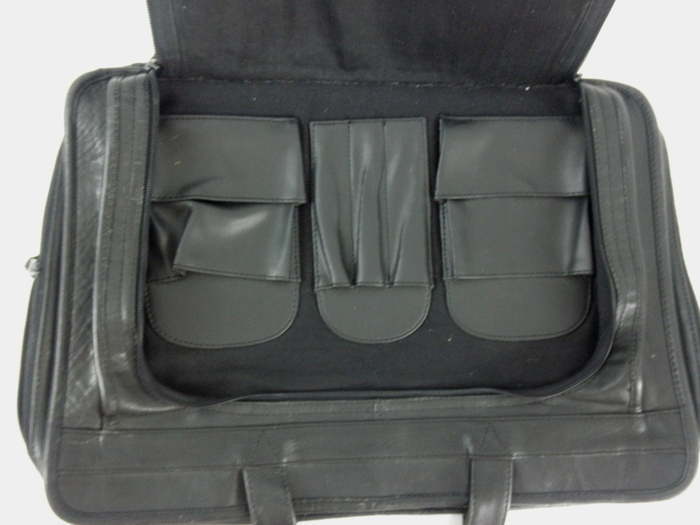 Black Leather Laptop Case Briefcase Expandable Audio Pocket Pinnacle Leather