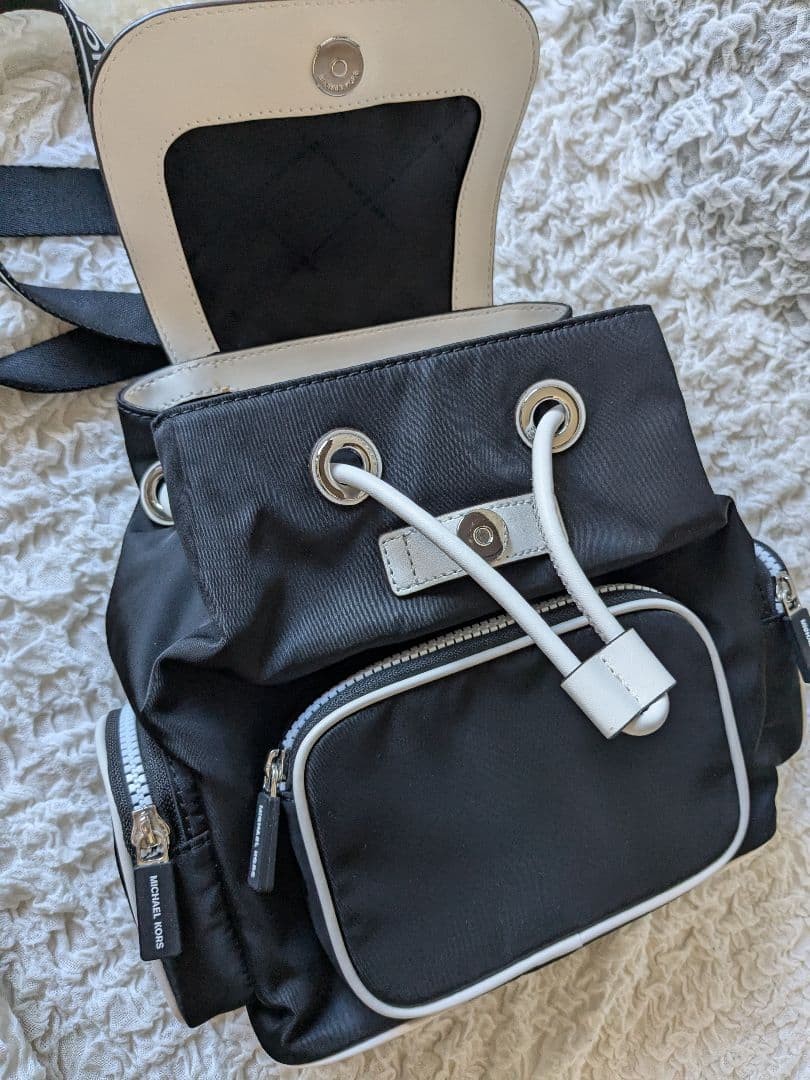 Michael Kors Mini Rucks White