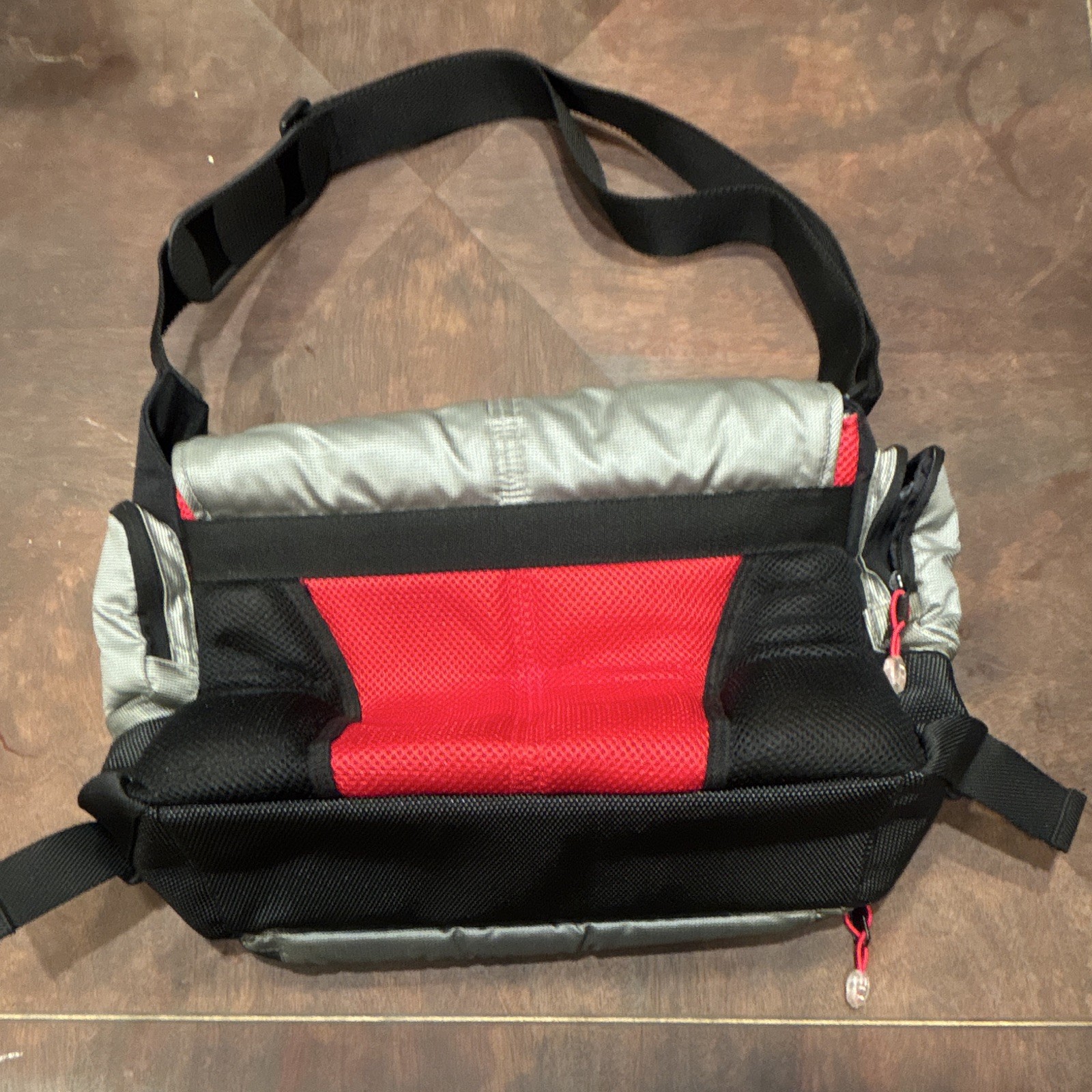 Famous Gray/Black/Red Crossbody Bag Adjustable Strap Zipper Pockets Medium