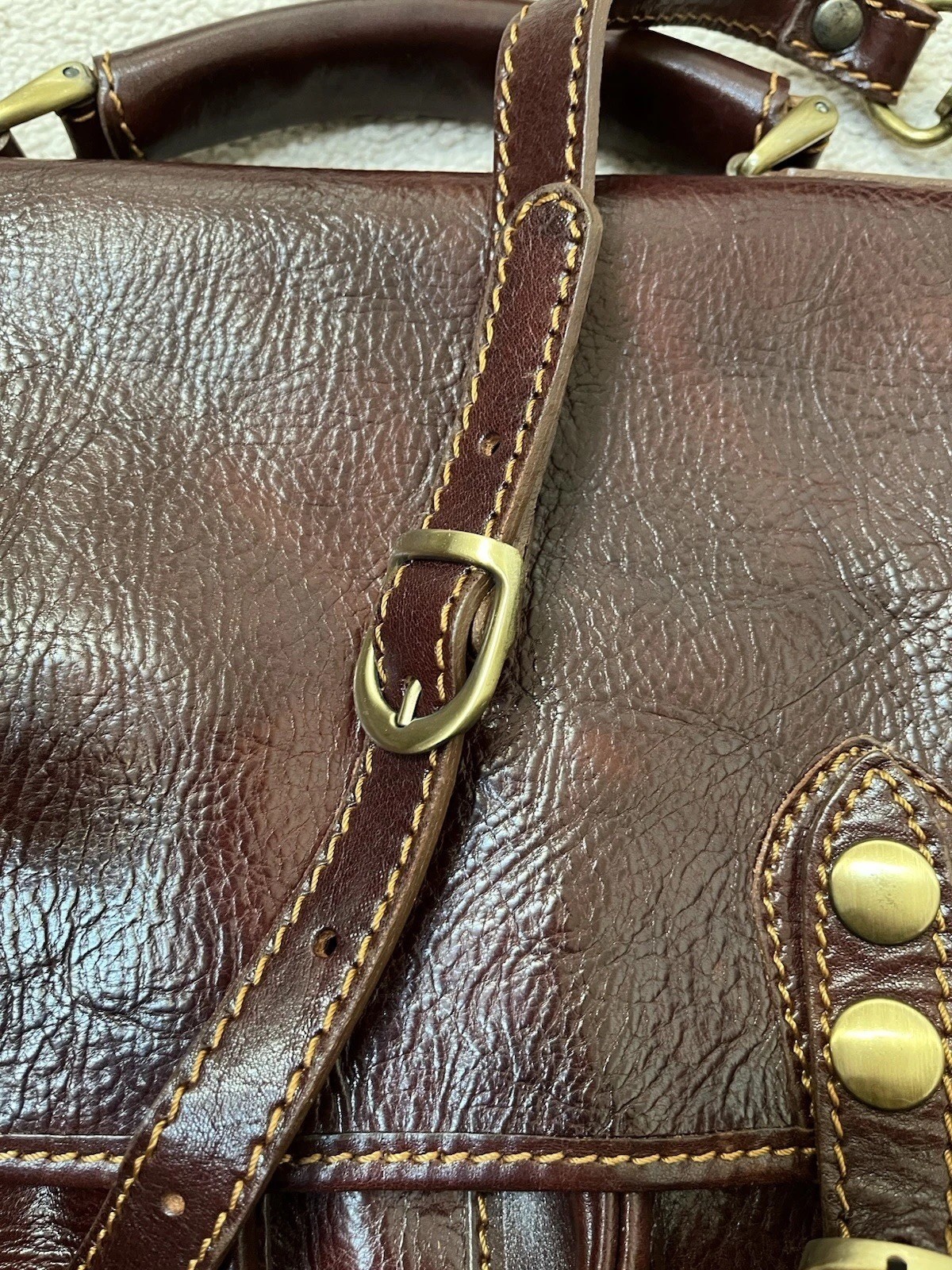 Italian Leather Messenger Computer Commuter Briefcase Bag Brown Strap Snap