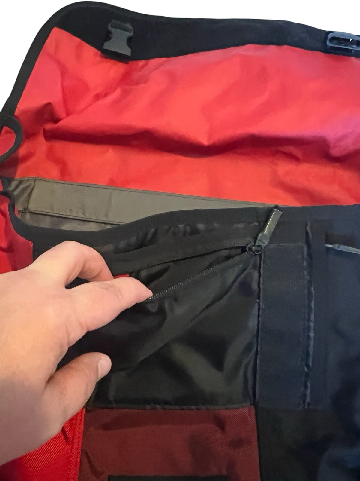 TIMBUK2 Shoulder Bag Messenger Bag Red Multi Color Chrome Industries Back Pack