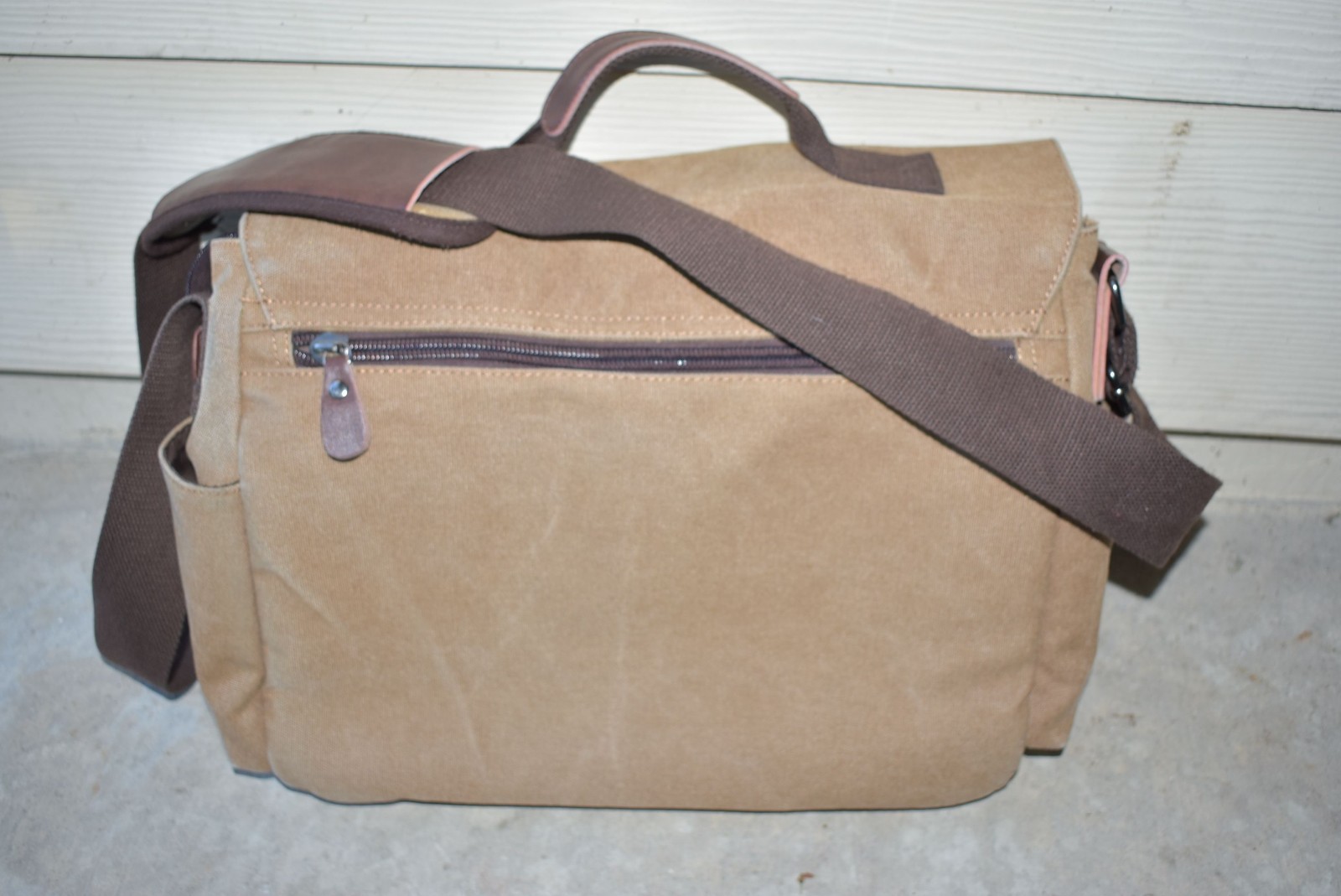 RAVUO TAN/BROWN CANVAS/LEATHER MESSENGER STYLE LAPTOP BAG