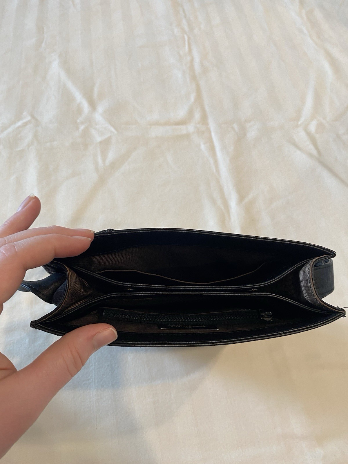Givenchy Classic Black Shoulder Bag Leather Men’s/Unisex Vintage Two-Tone