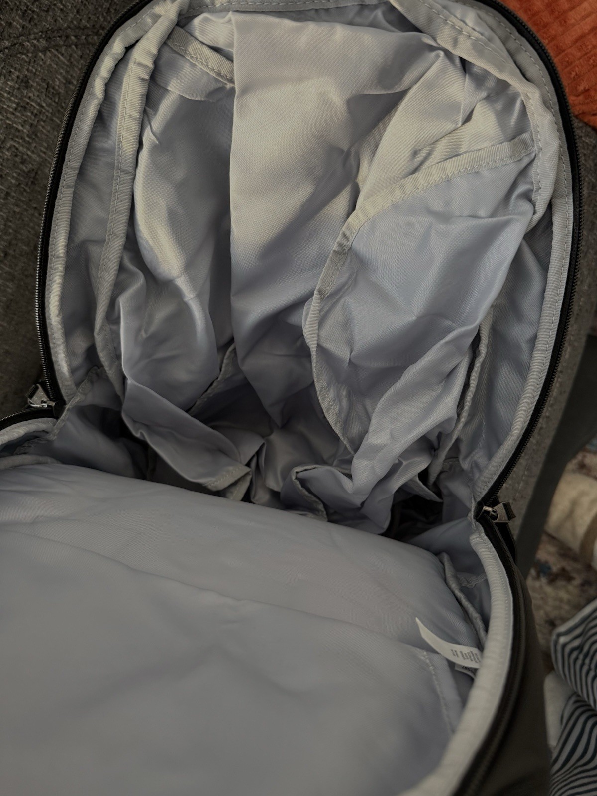 Under Armour Gray Backpack Zip Closure Medium Adjustable Strap w/ Outer Pockets