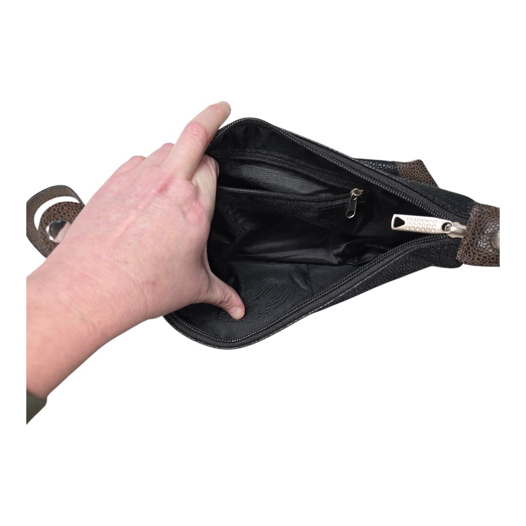 Manscaped *READ* The Shed Travel Bag Water Resistant Zipper PVC Polyester