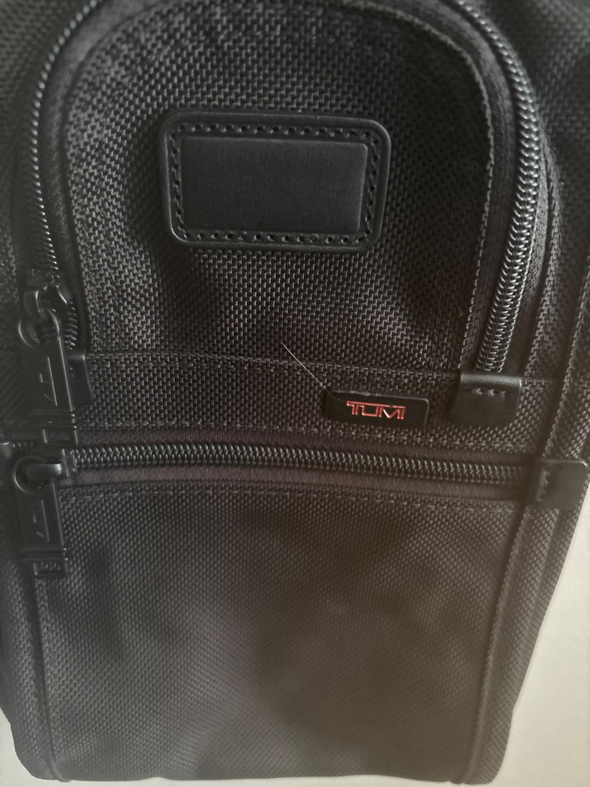 NEW TUMI Alpha 3 Pocket Bag Small Black Crossbody Shoulder Travel Bag