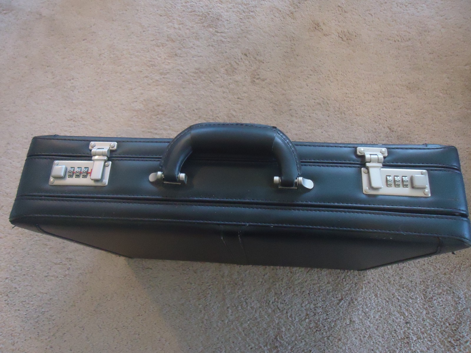Alpine Swiss Briefcase Vintage 90″s Black 19″ x 14″ x 5″ Expandable Pockets