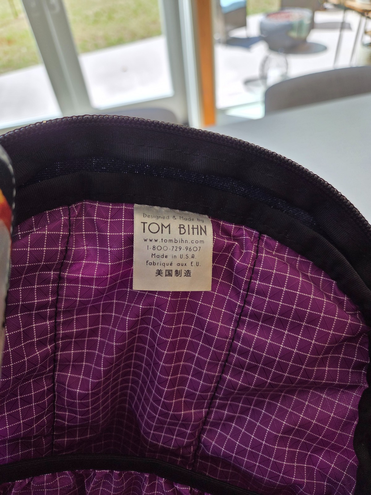Tom Bihn Synapse 19 backpack, deep blue, ultraviolet lining, excellent condition