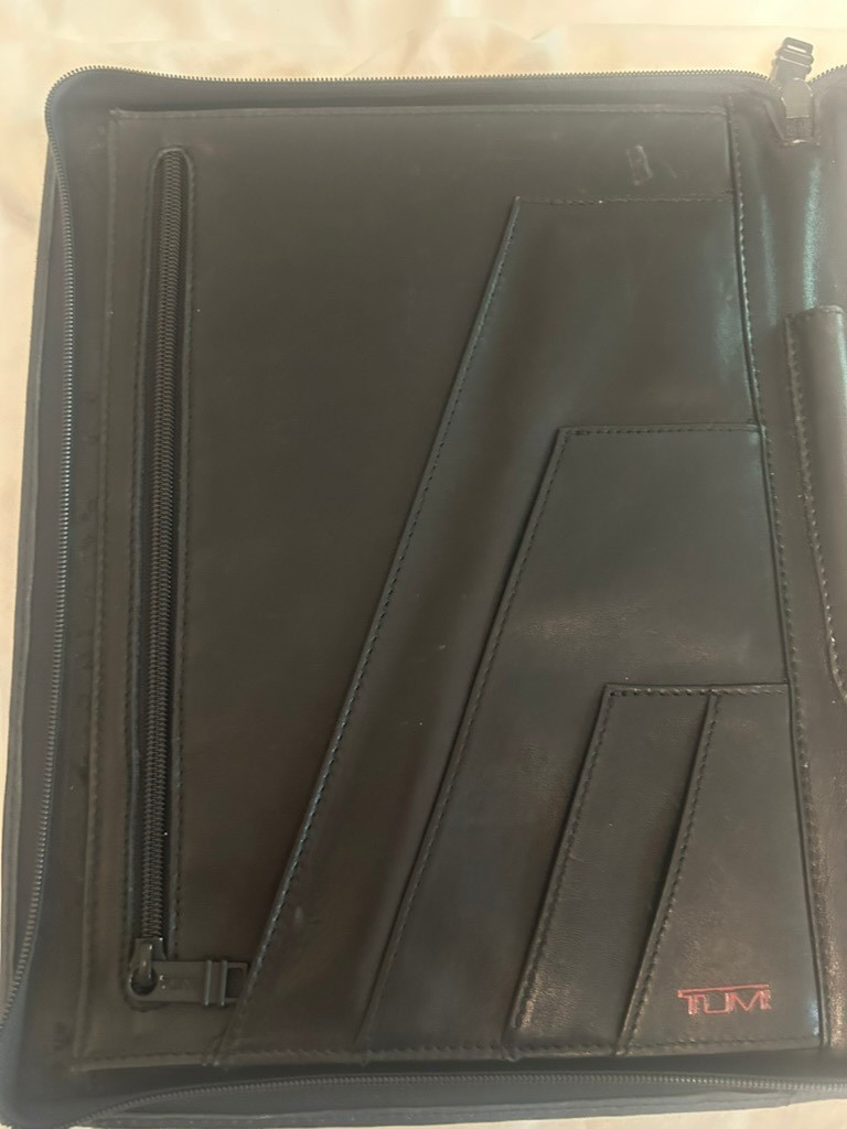 Vintage Tumi Black Leather zip Around Portfolio Notepad holder – FREE SHIPPING!