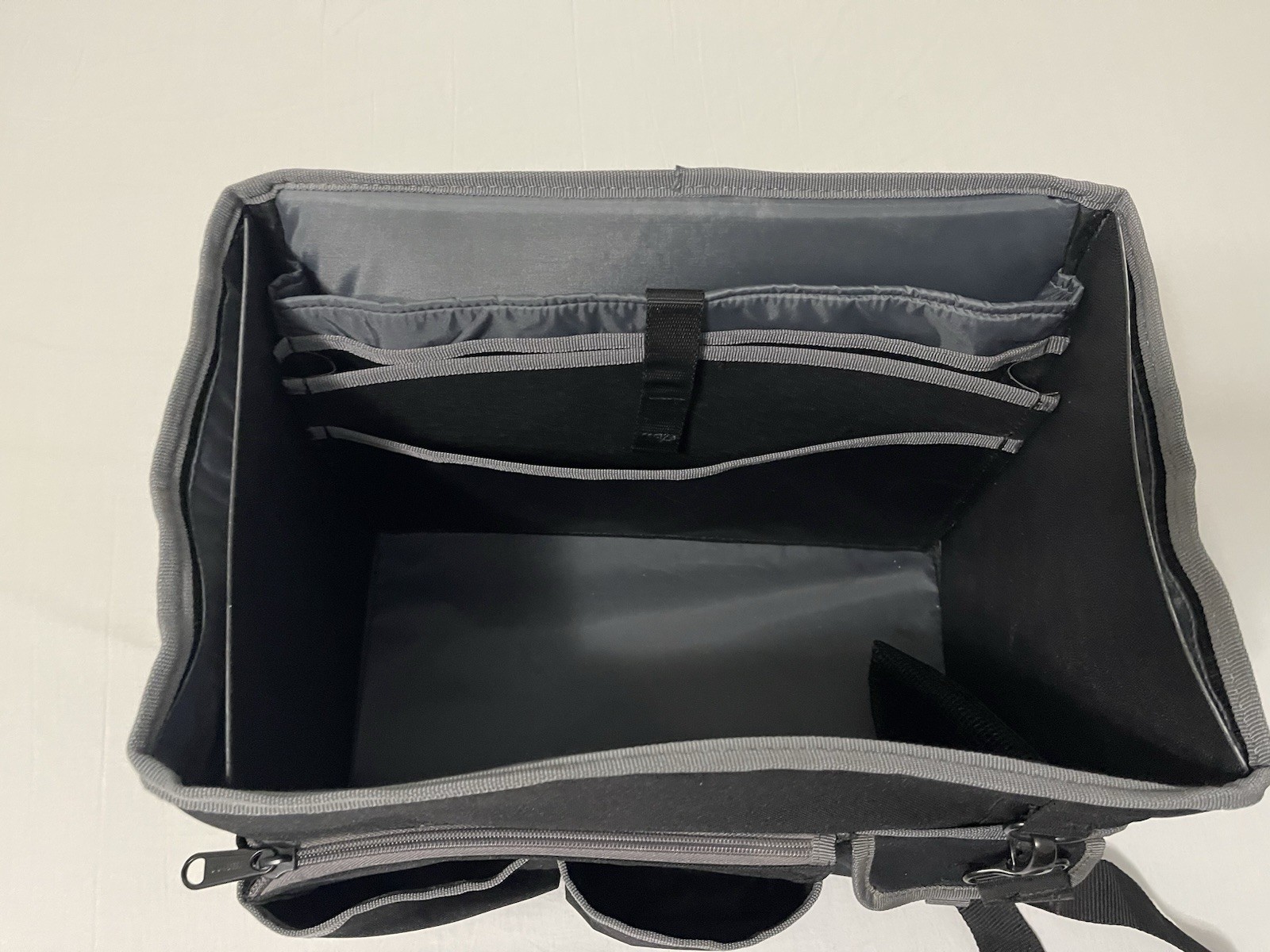 Duluth Trading Co Ultimate Mobile Desk With Strap Black